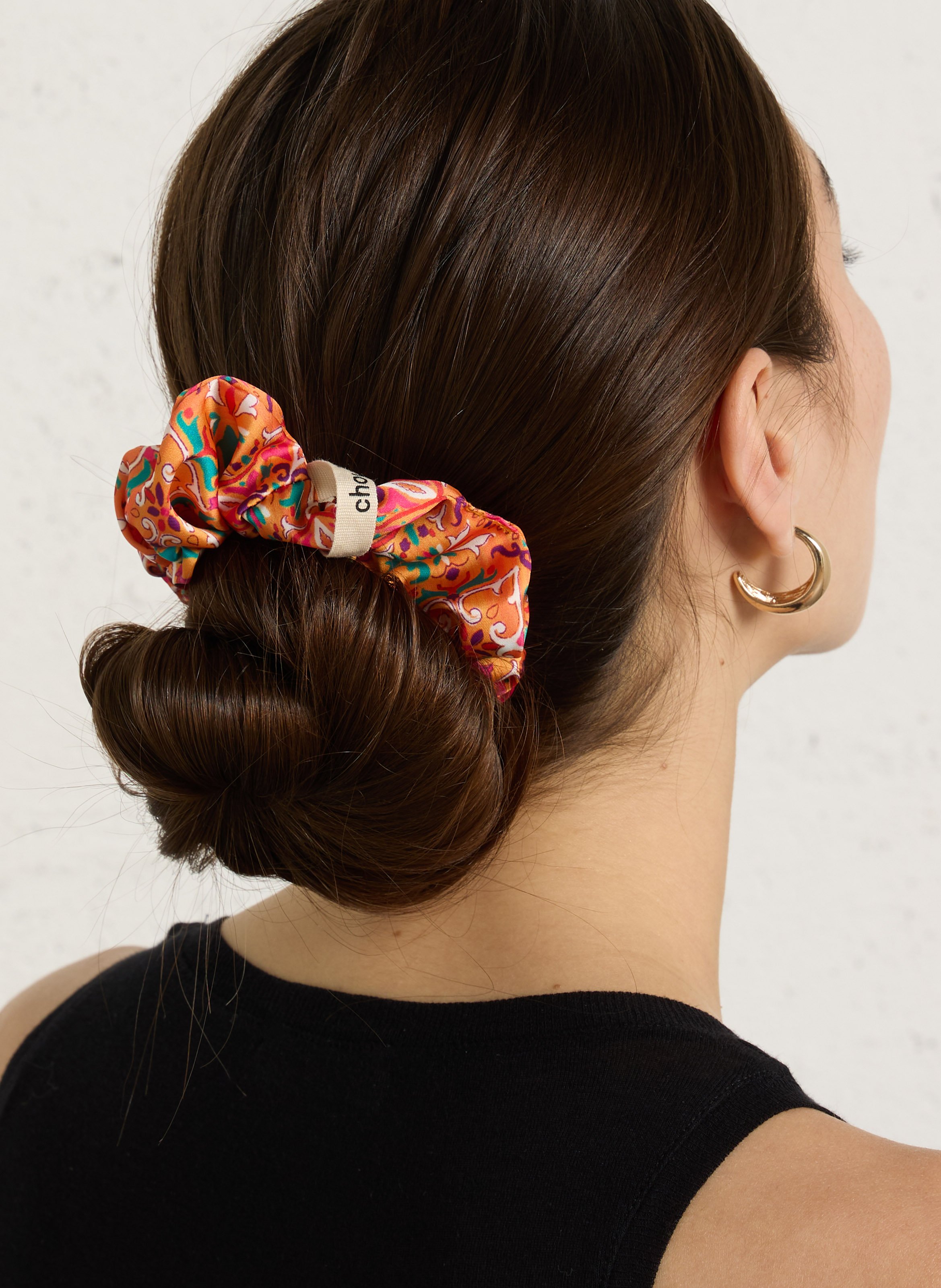 Haarband van satijn met motieven CHOU AU CARRE Oranje