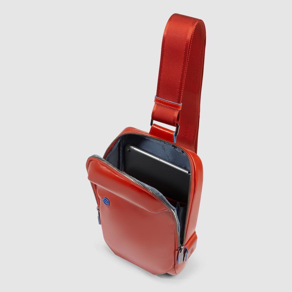 Customizable leather chest bag for iPad® mini PIQUADRO Brown