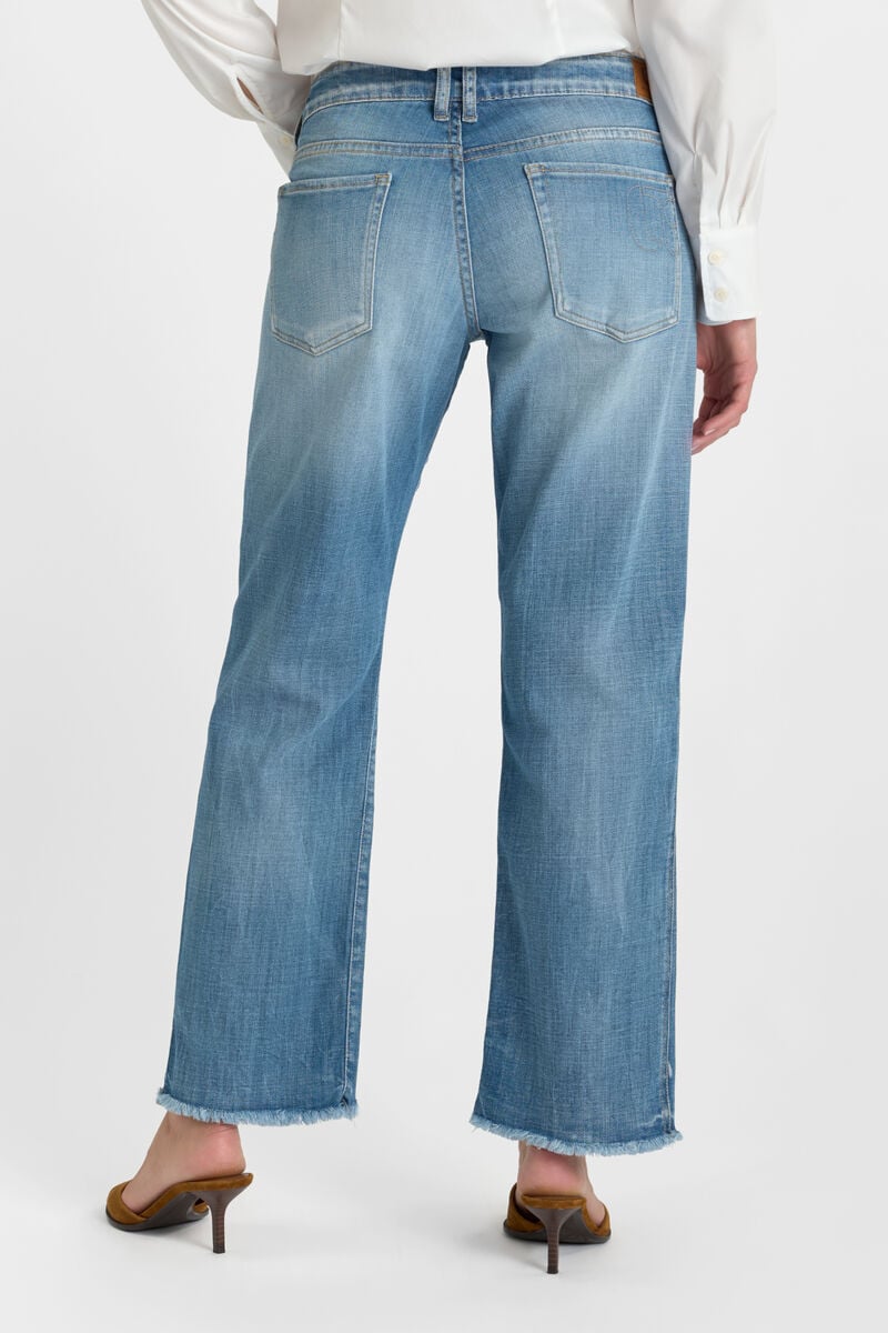 Straight jeans, 7/8 length LE TEMPS DES CERISES Blue