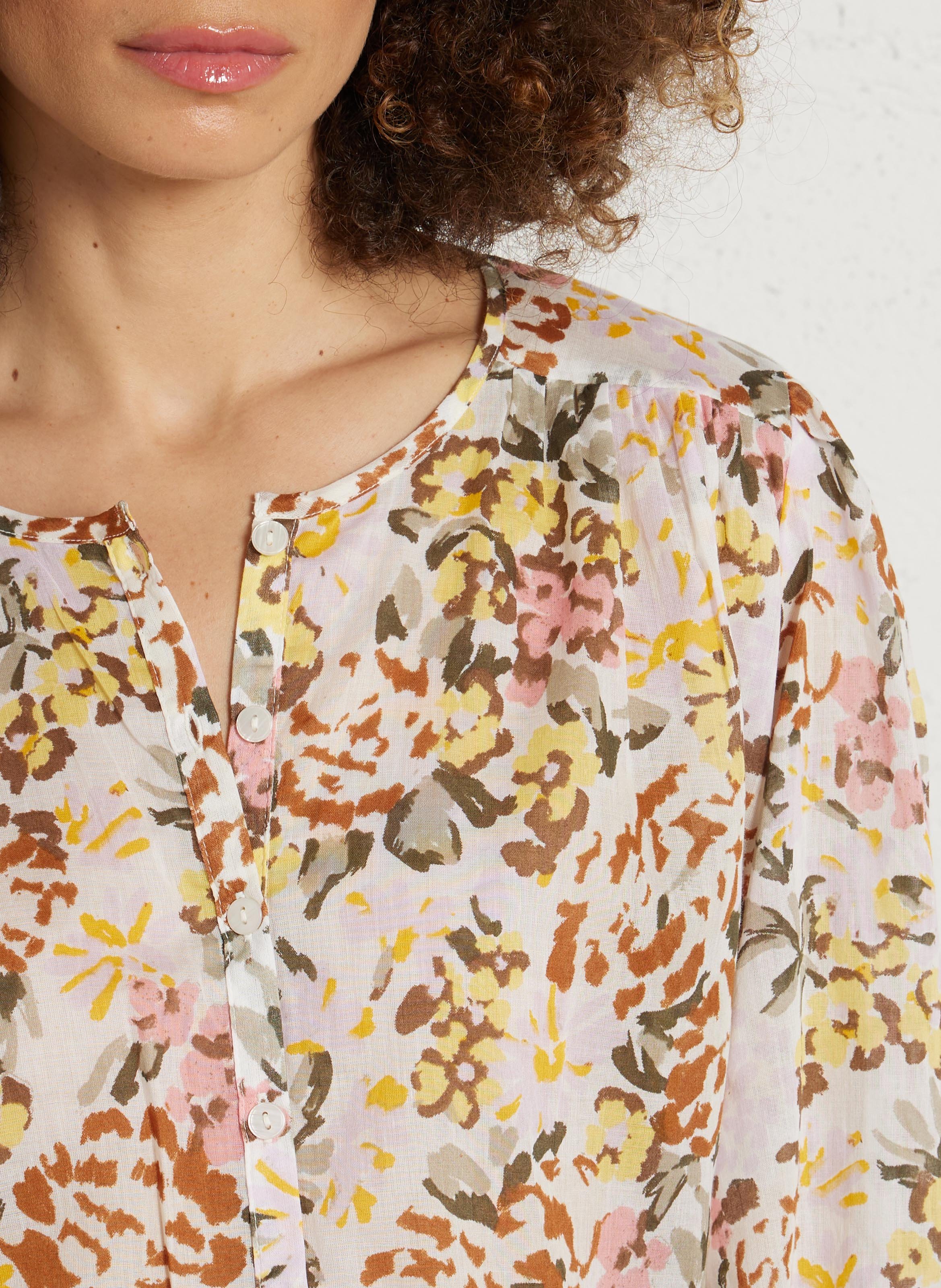 Blouse col rond boutonnée imprimée DES PETITS HAUTS Multicolore