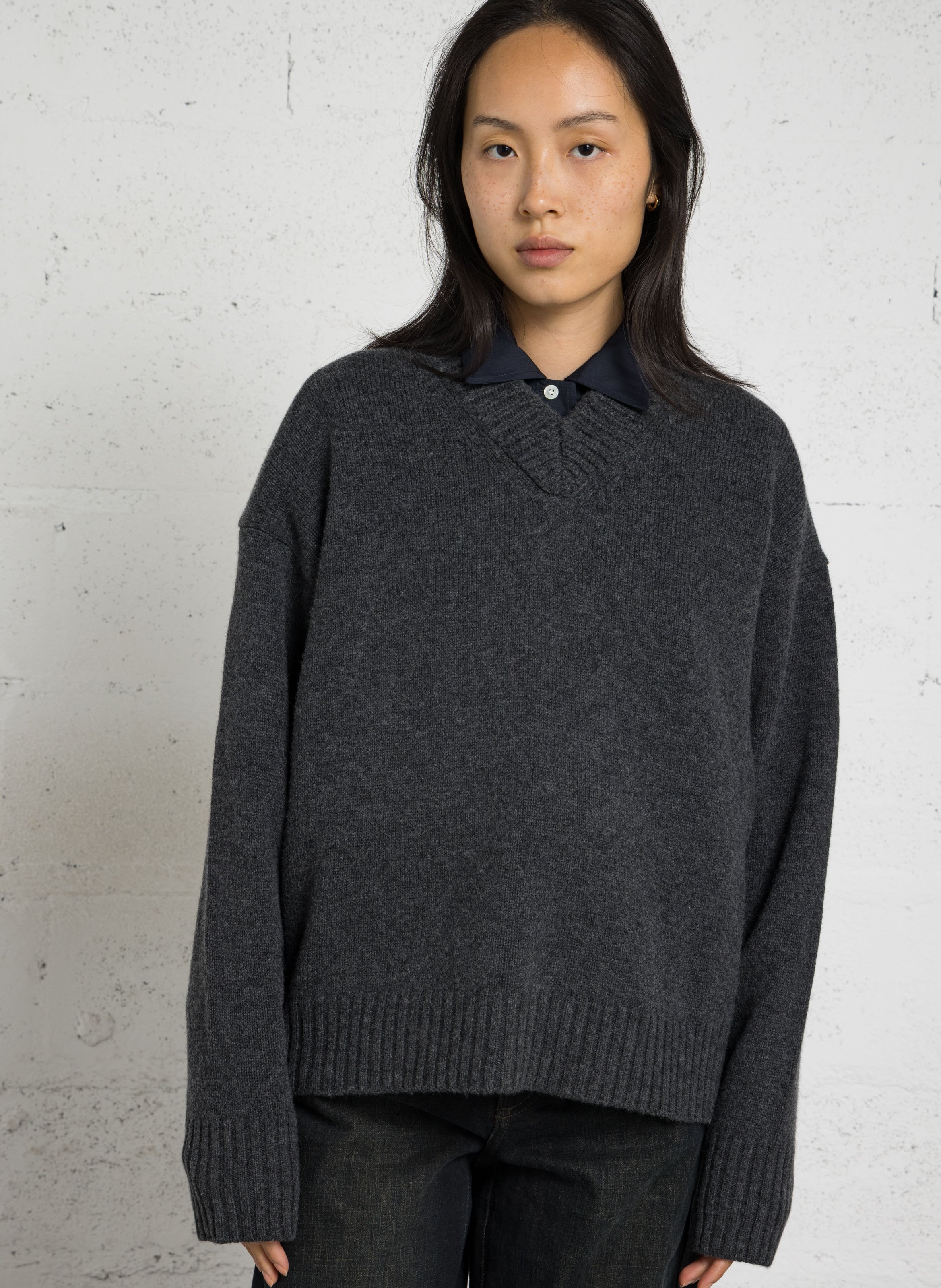 Pull oversize col V en laine  SOEUR Gris