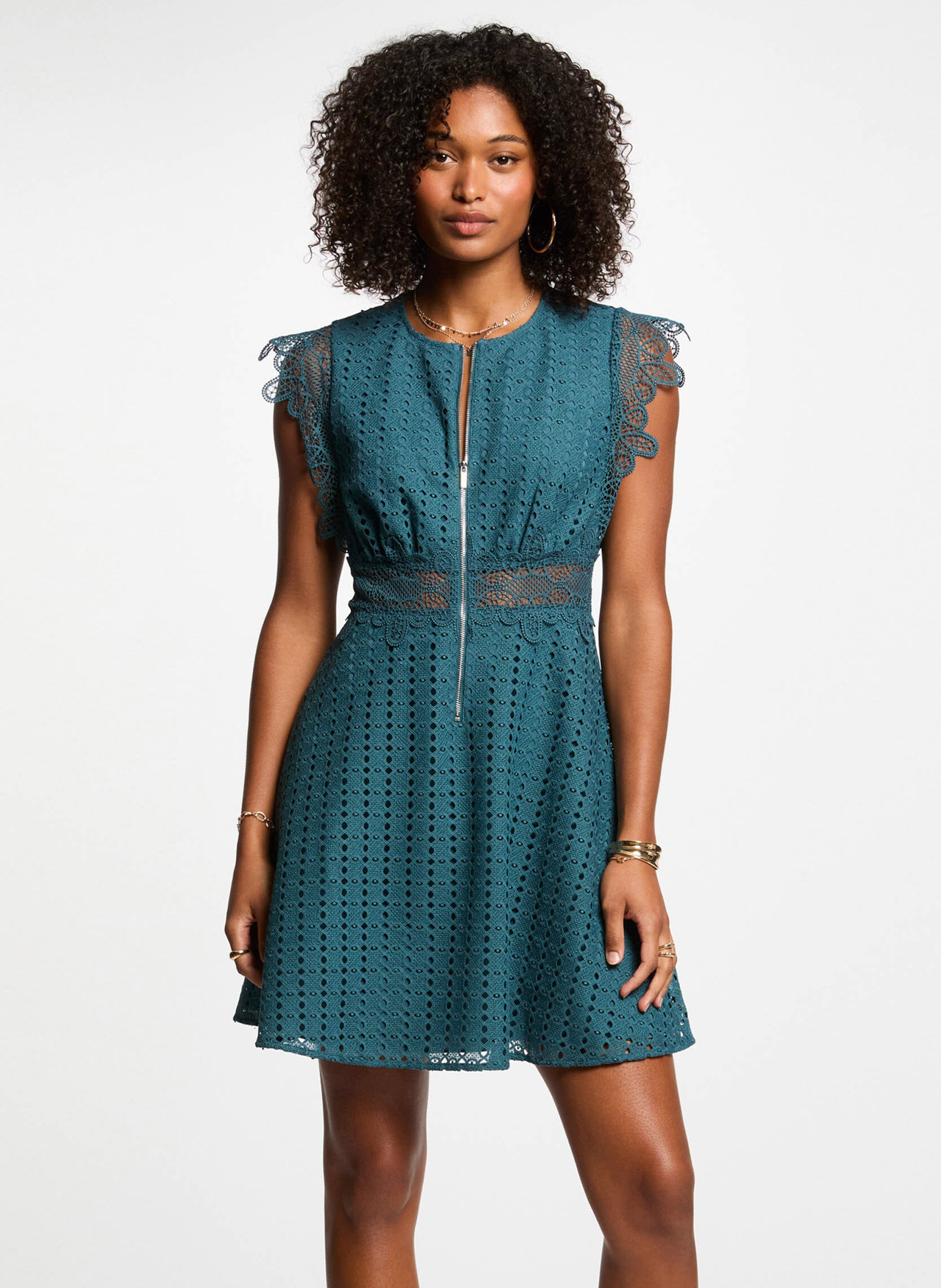 Short lace round-neck dress MORGAN Blue