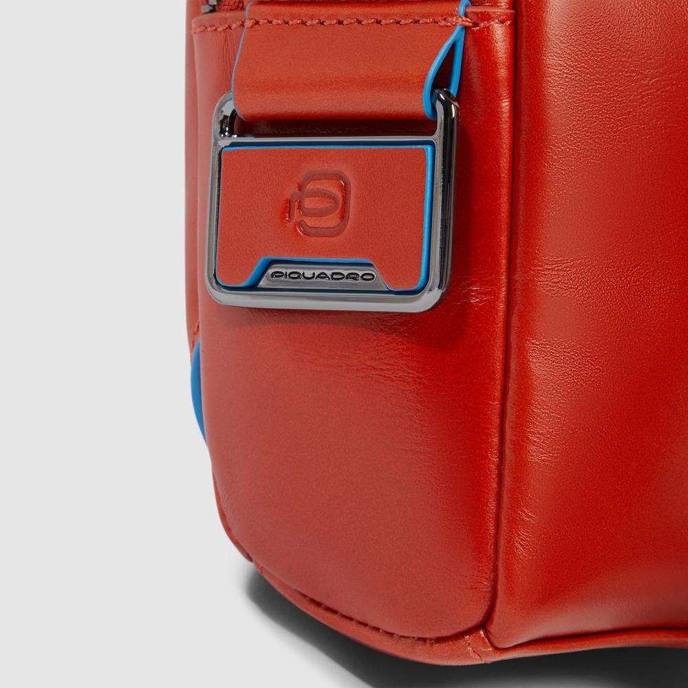 Customizable leather chest bag for iPad® mini PIQUADRO Brown