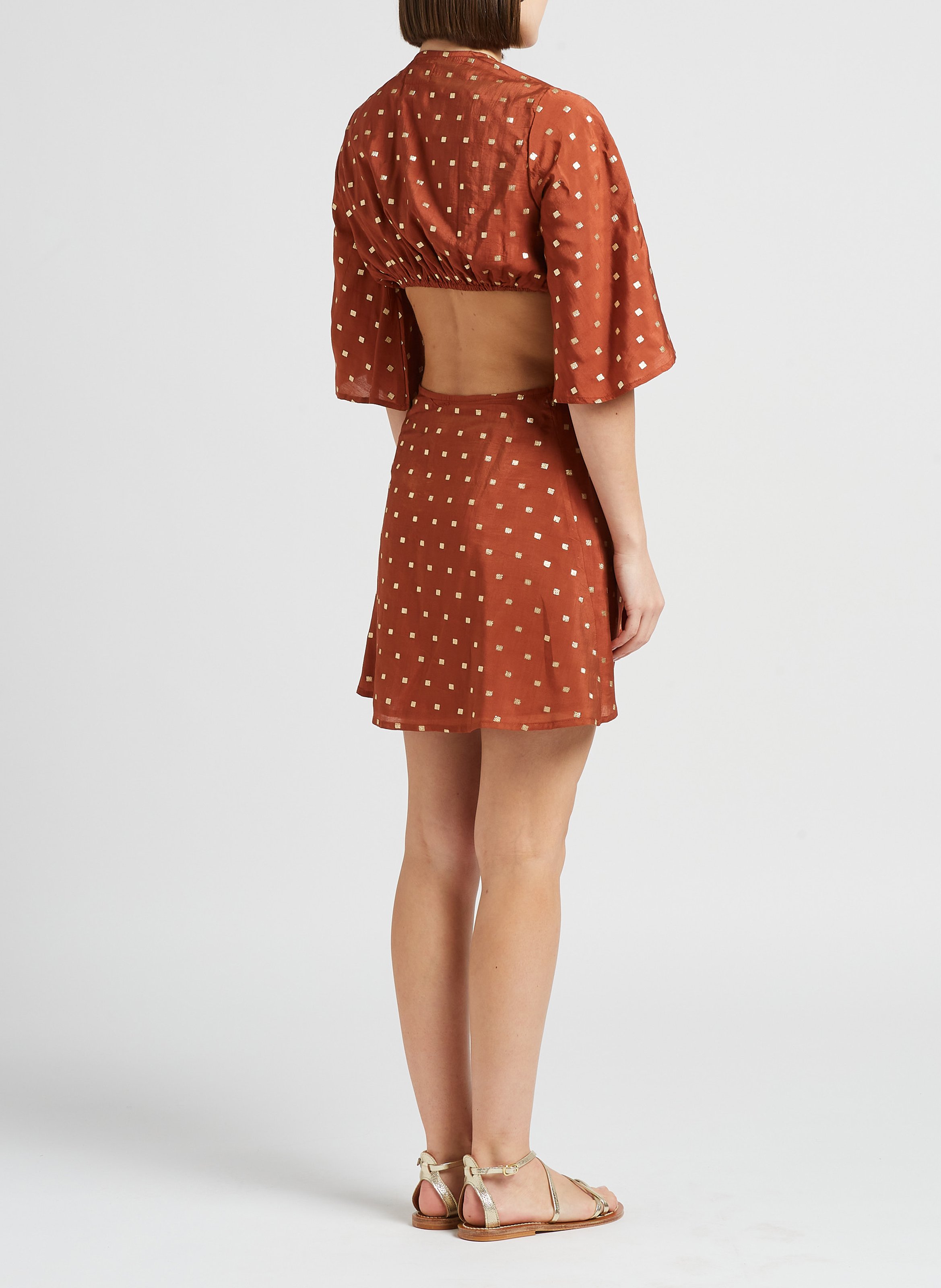 Jurk met V-hals en uitlopende rok SUNDRESS Bruin