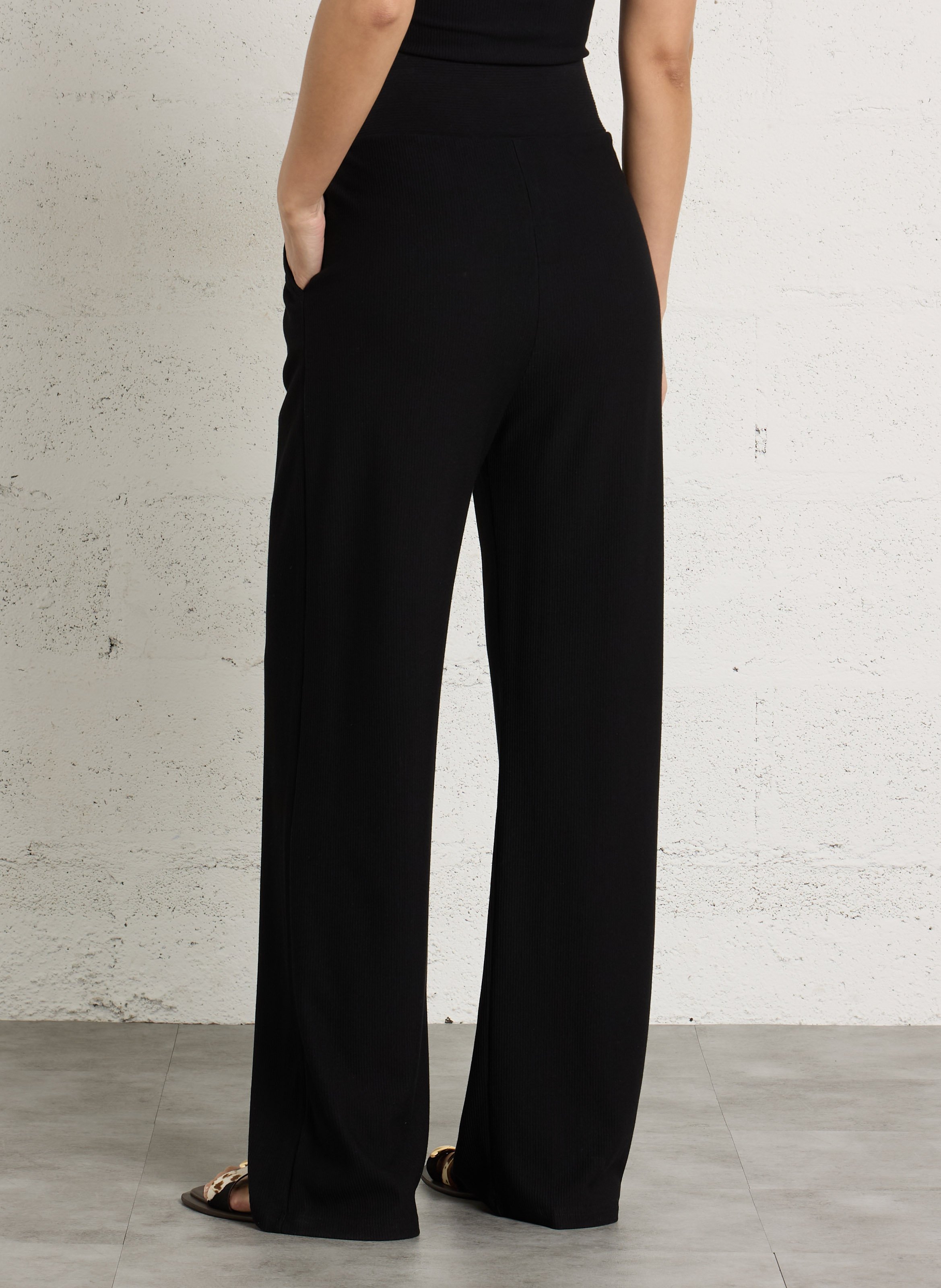Wide trousers FLAIR Black