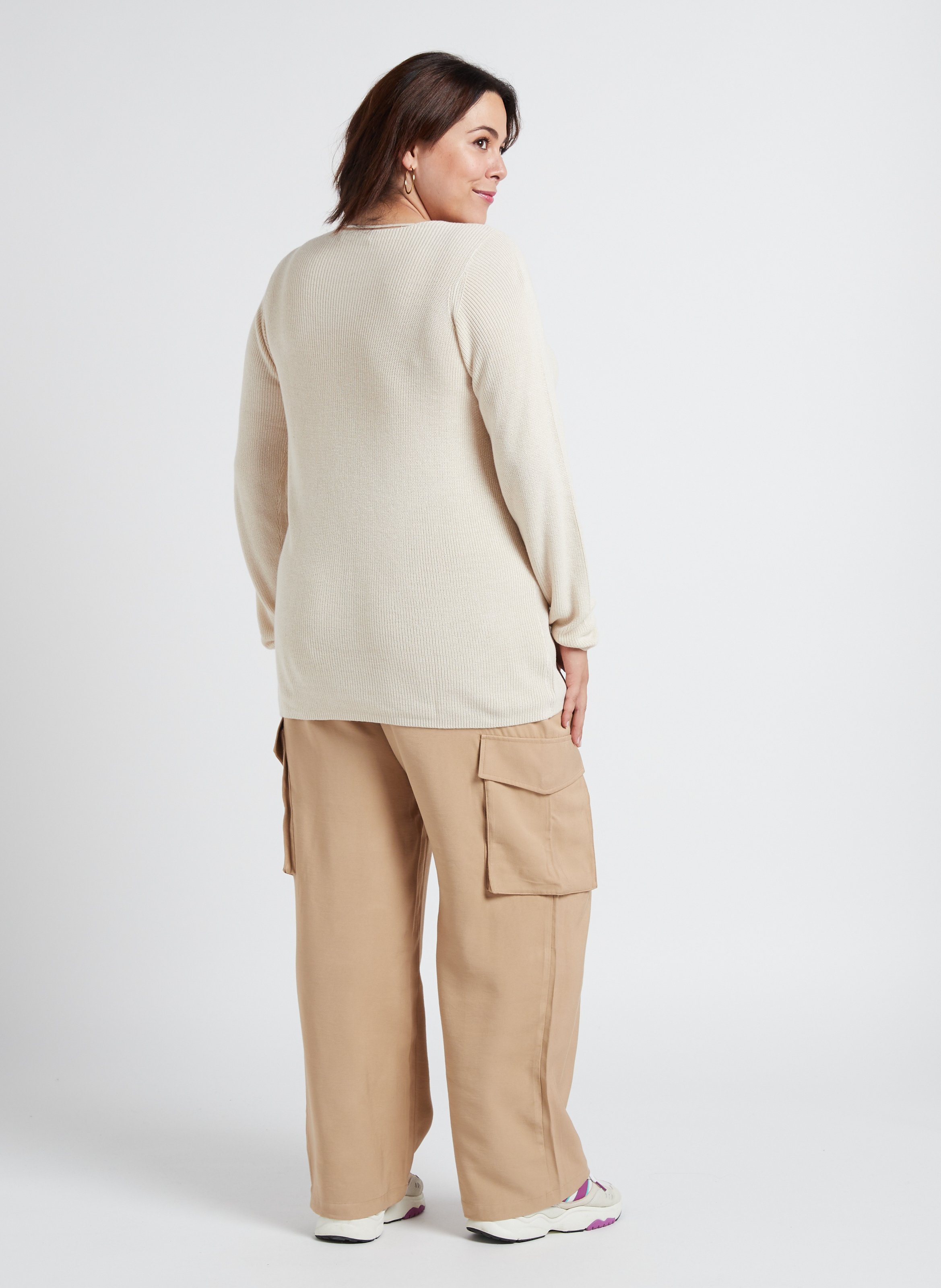 Straight V-neck sweater VERO MODA CURVE Beige