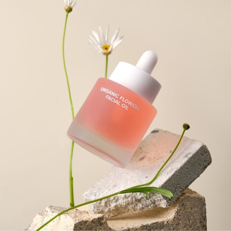 NOURISHING FACE CARE OIL WITH ORGANIC FERMENTED FLOWERS WHAMISA No color