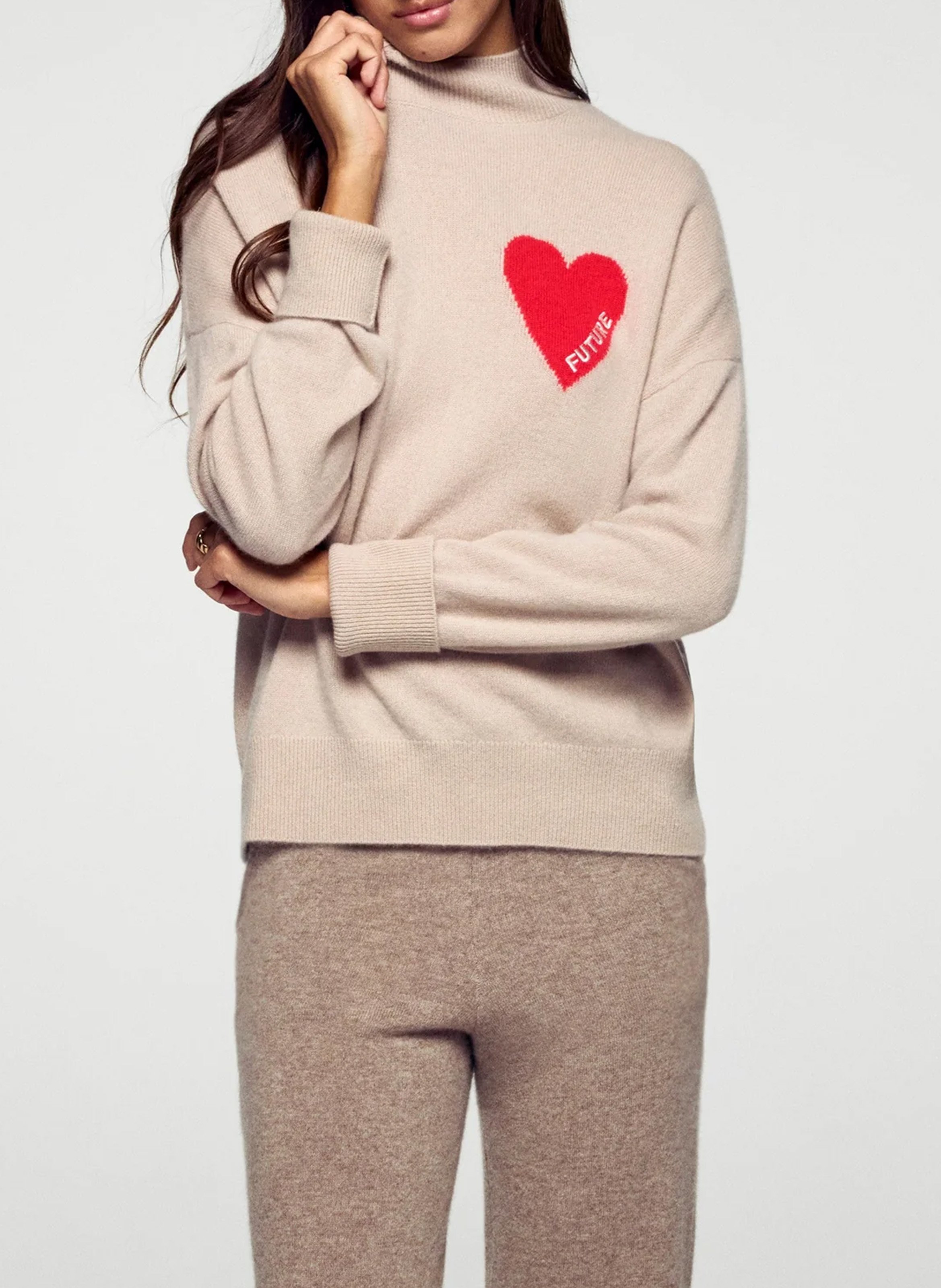 Oversized turtleneck cashmere sweater FROM FUTURE Beige