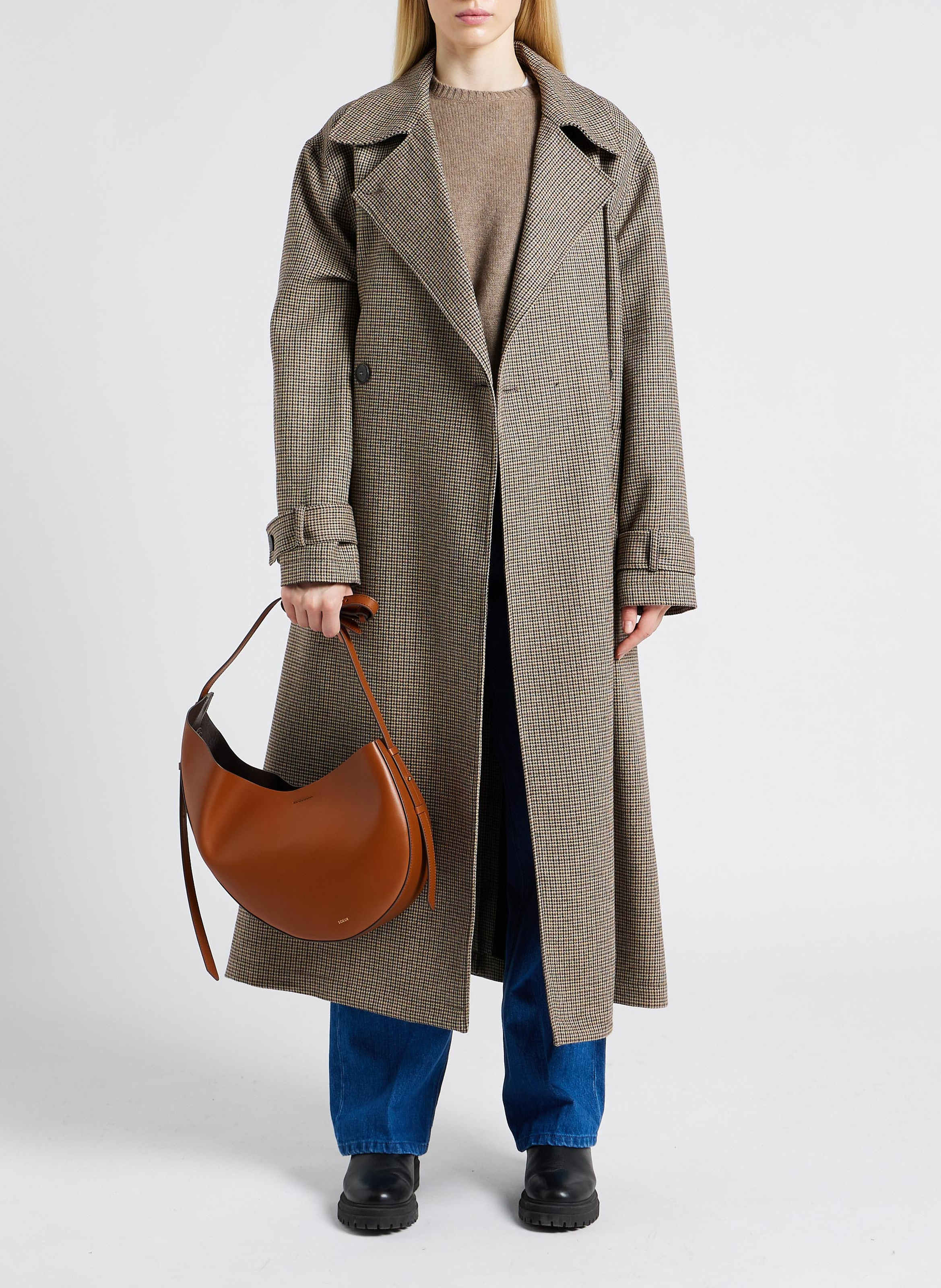 Sac bandoulière asymétrique en cuir lisse SOEUR Beige