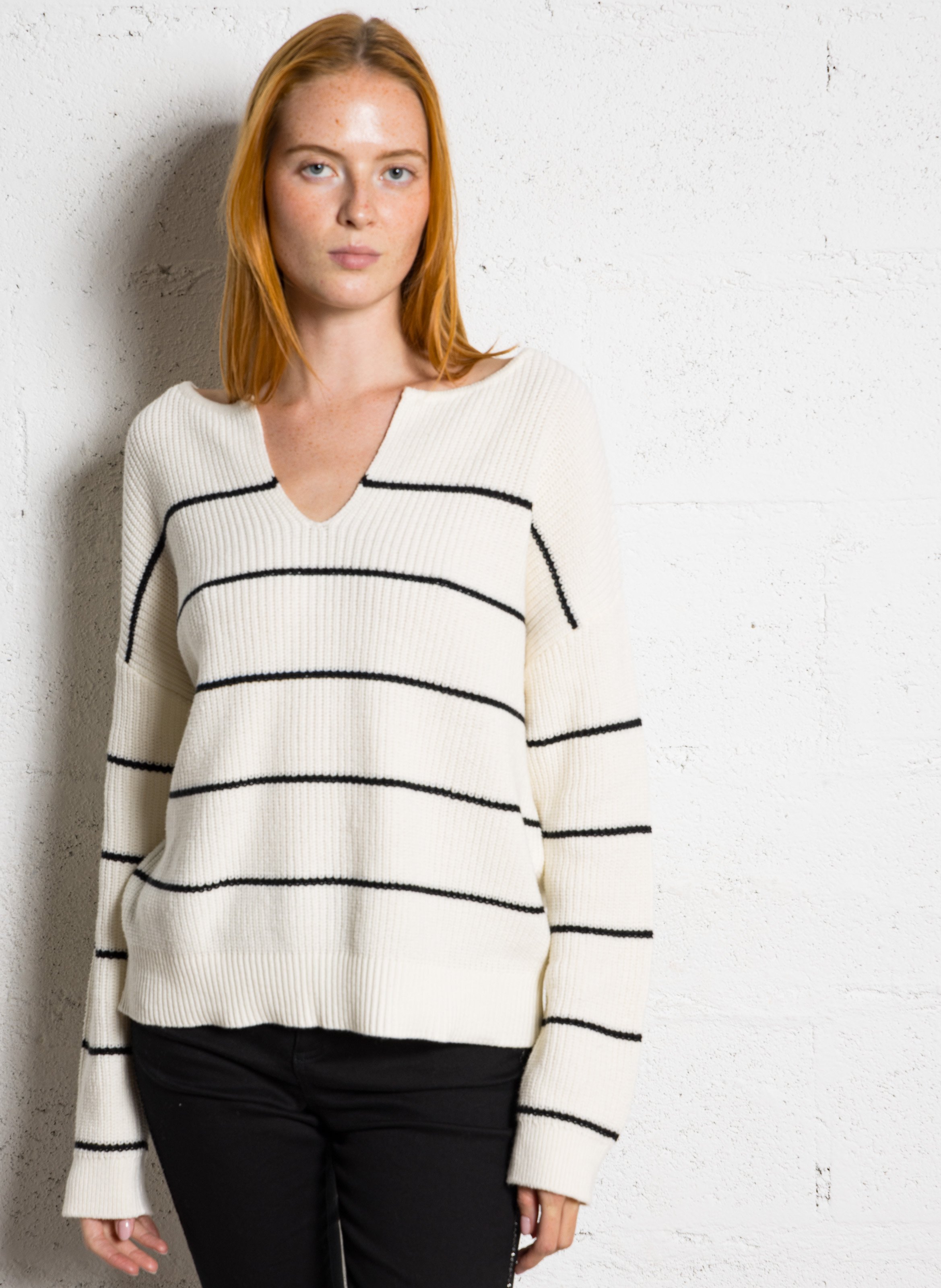 Cotton piqué blend V-neck sweater with lurex IKKS Black