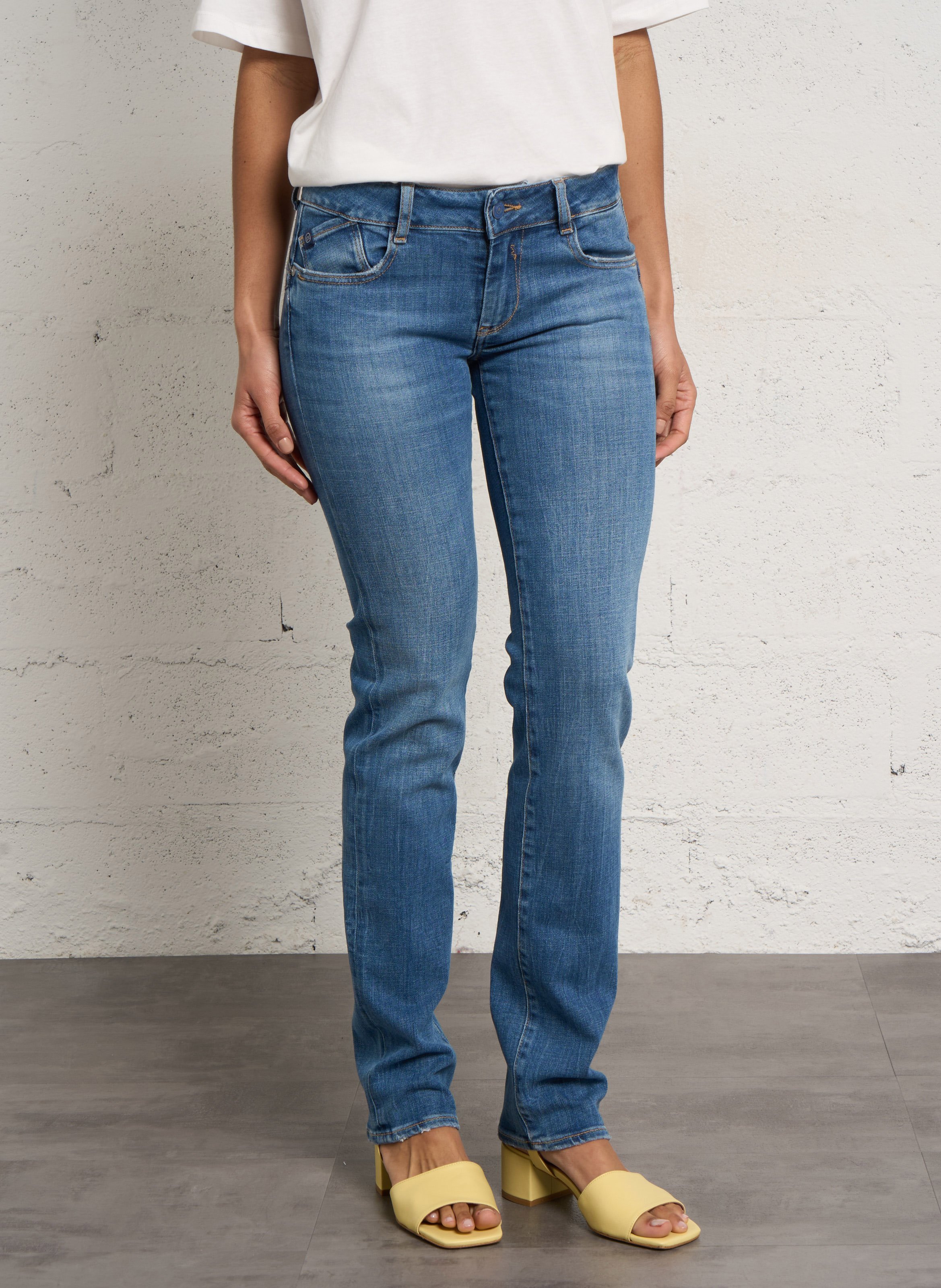 Schmale Jeans aus Baumwollmischung LE TEMPS DES CERISES