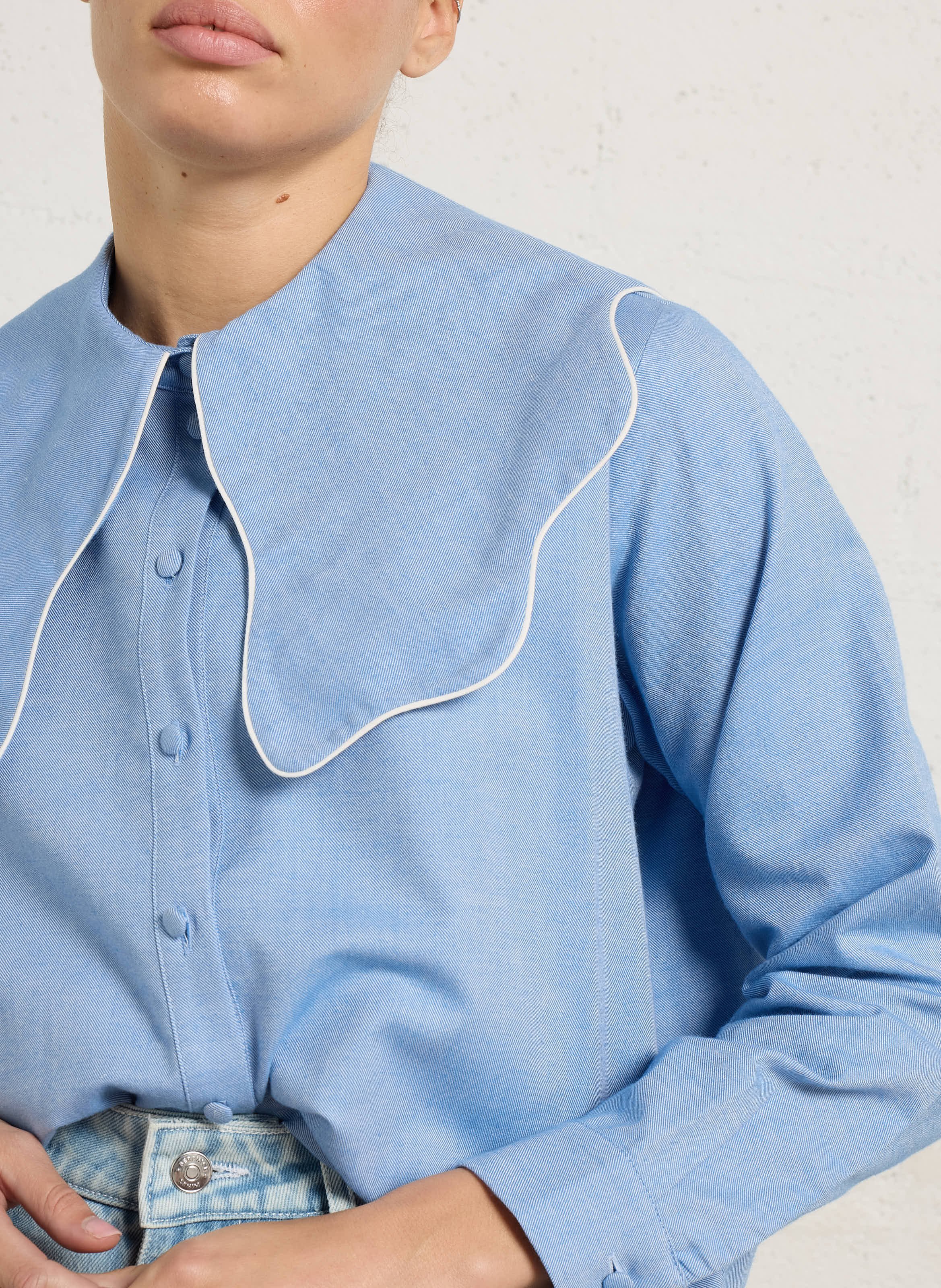 Capri - Einfarbige Oversize-Bluse ELISE CHALMIN Blau