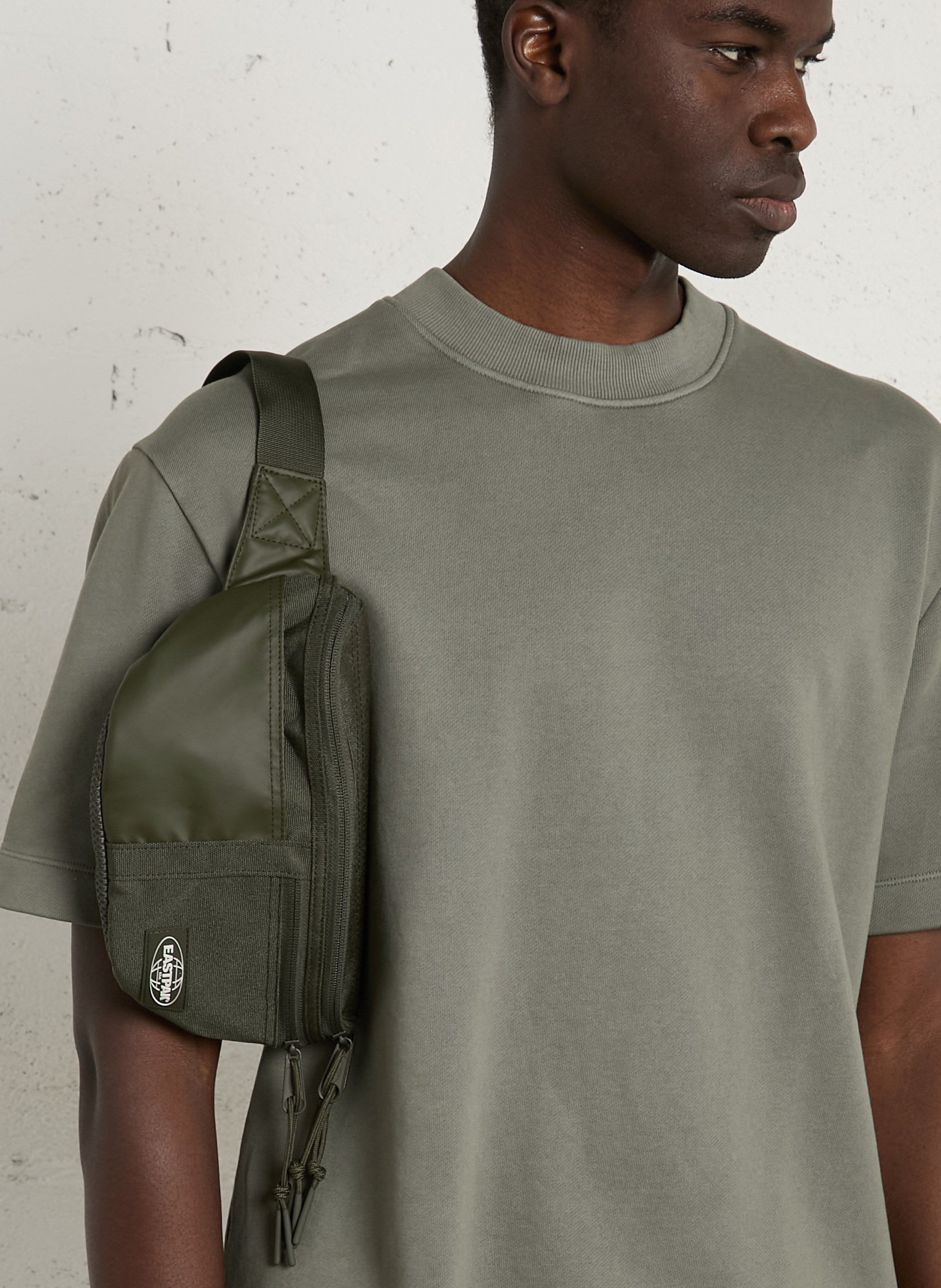 Zipped waist bag EASTPAK Khaki