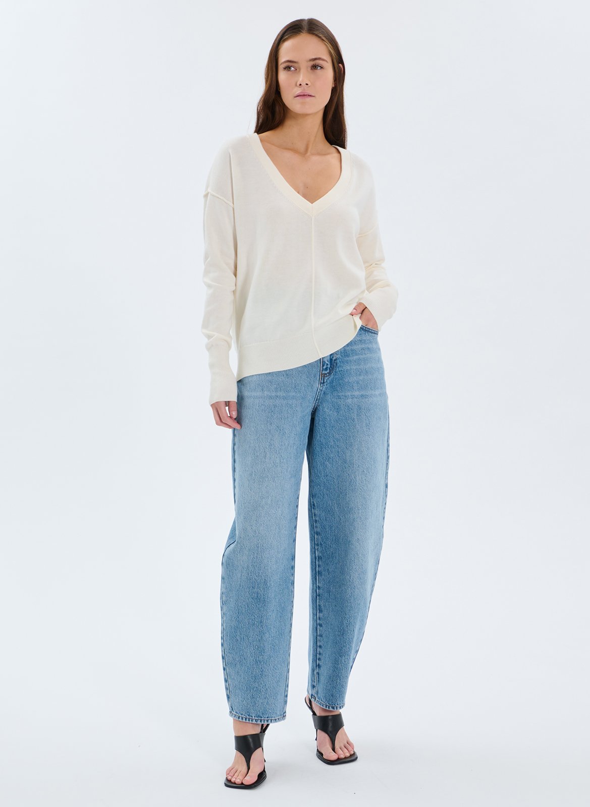 Pull droit col V uni ZAPA Blanc