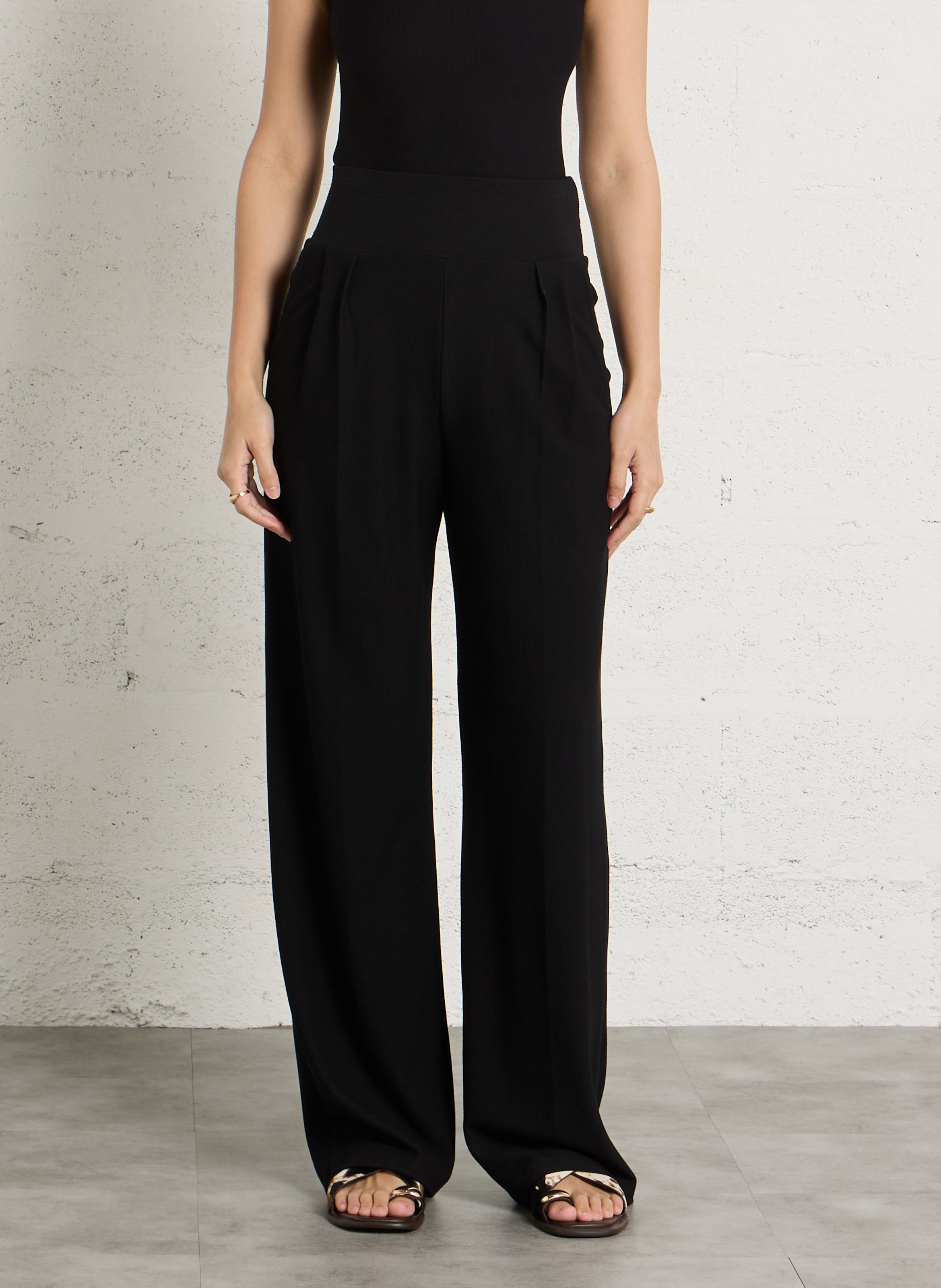 Wide trousers FLAIR Black