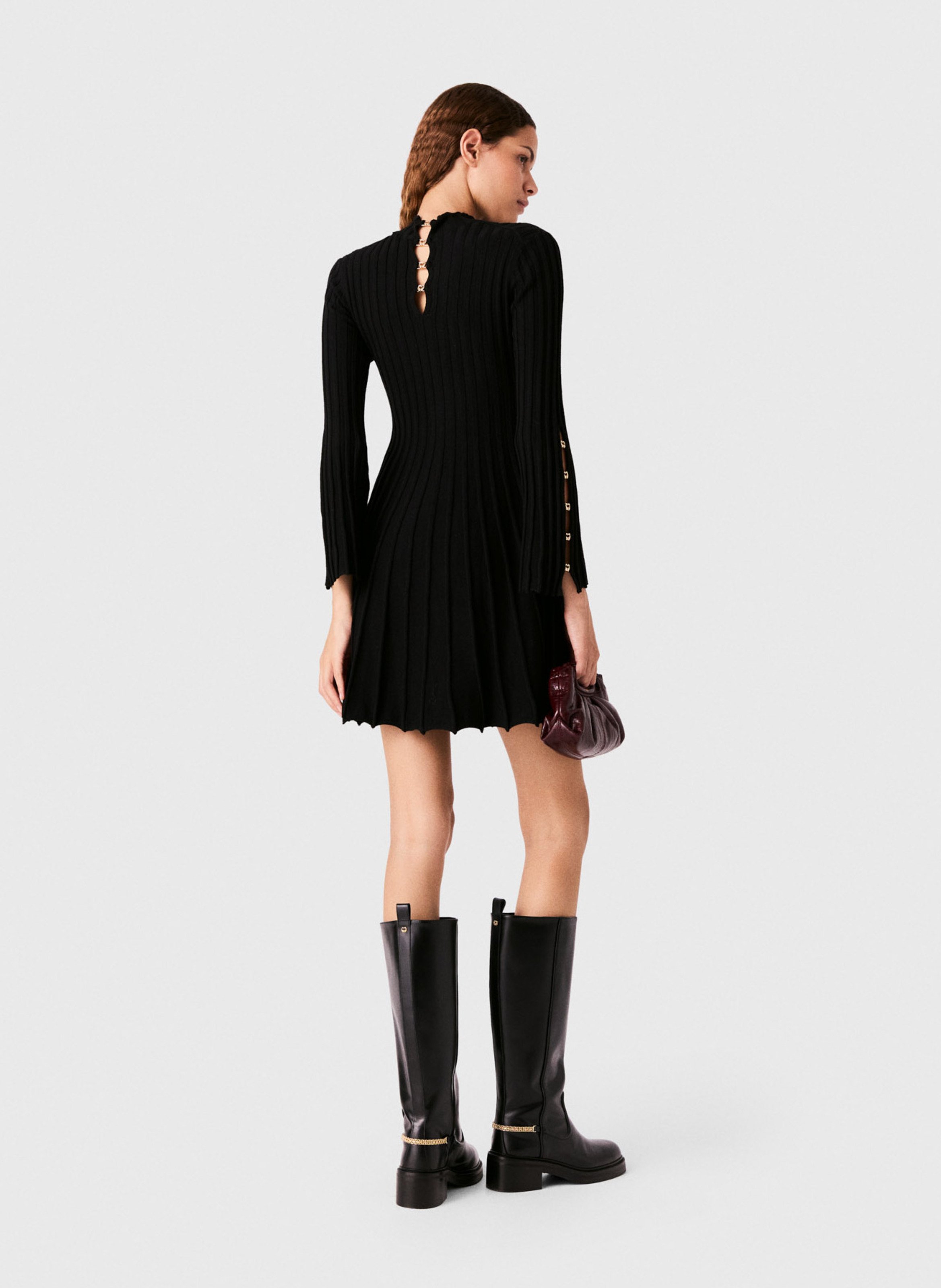 Robe courte cintrée col montant MAJE Noir