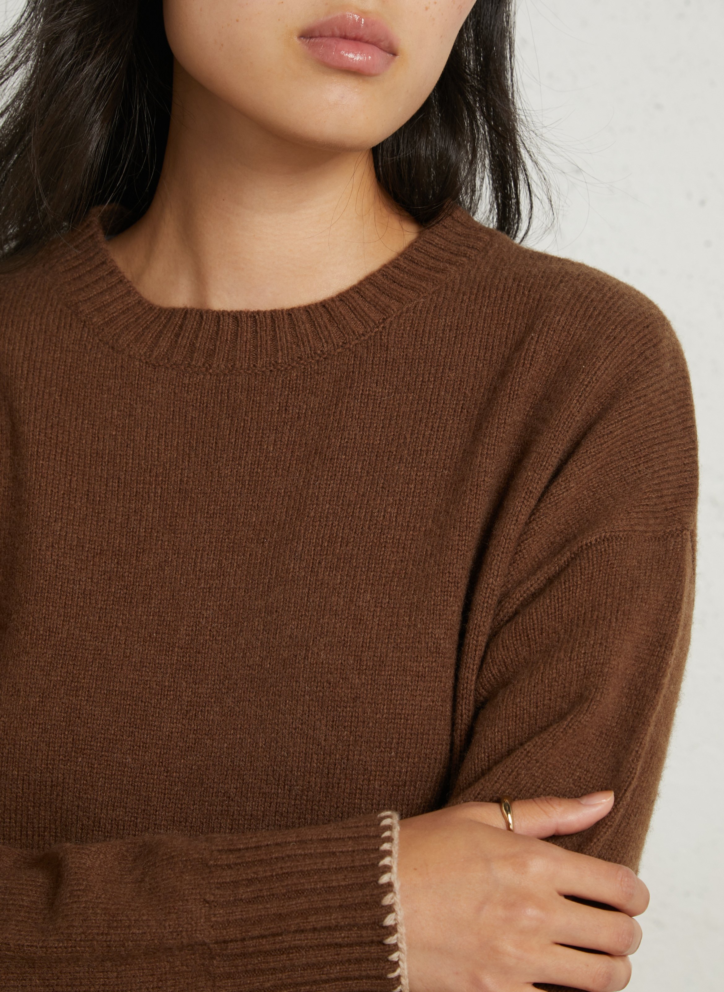 Straight solid color sweater with wool scarf SUD EXPRESS Brown
