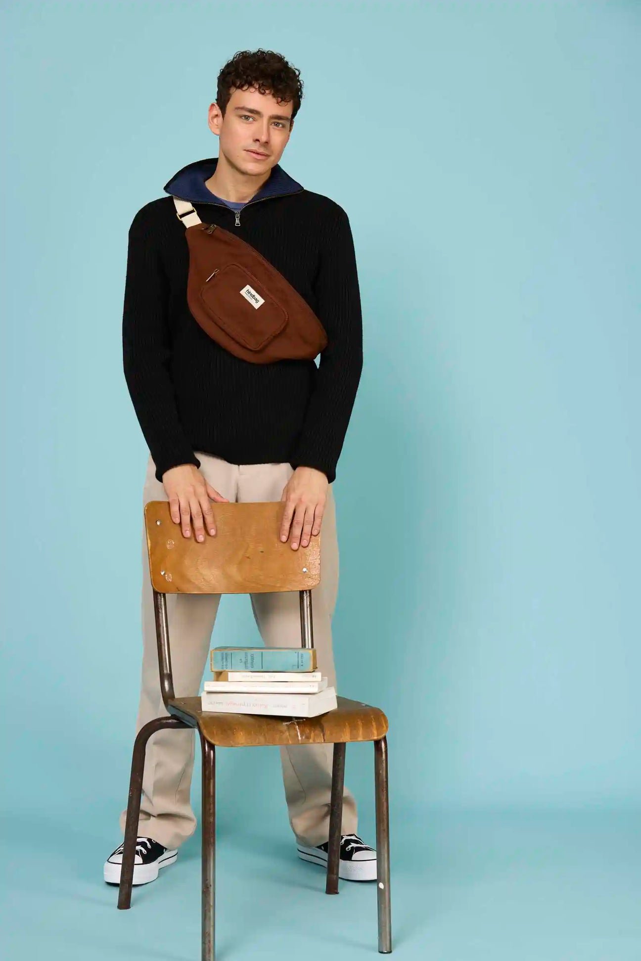 Cotton waist bag Brown