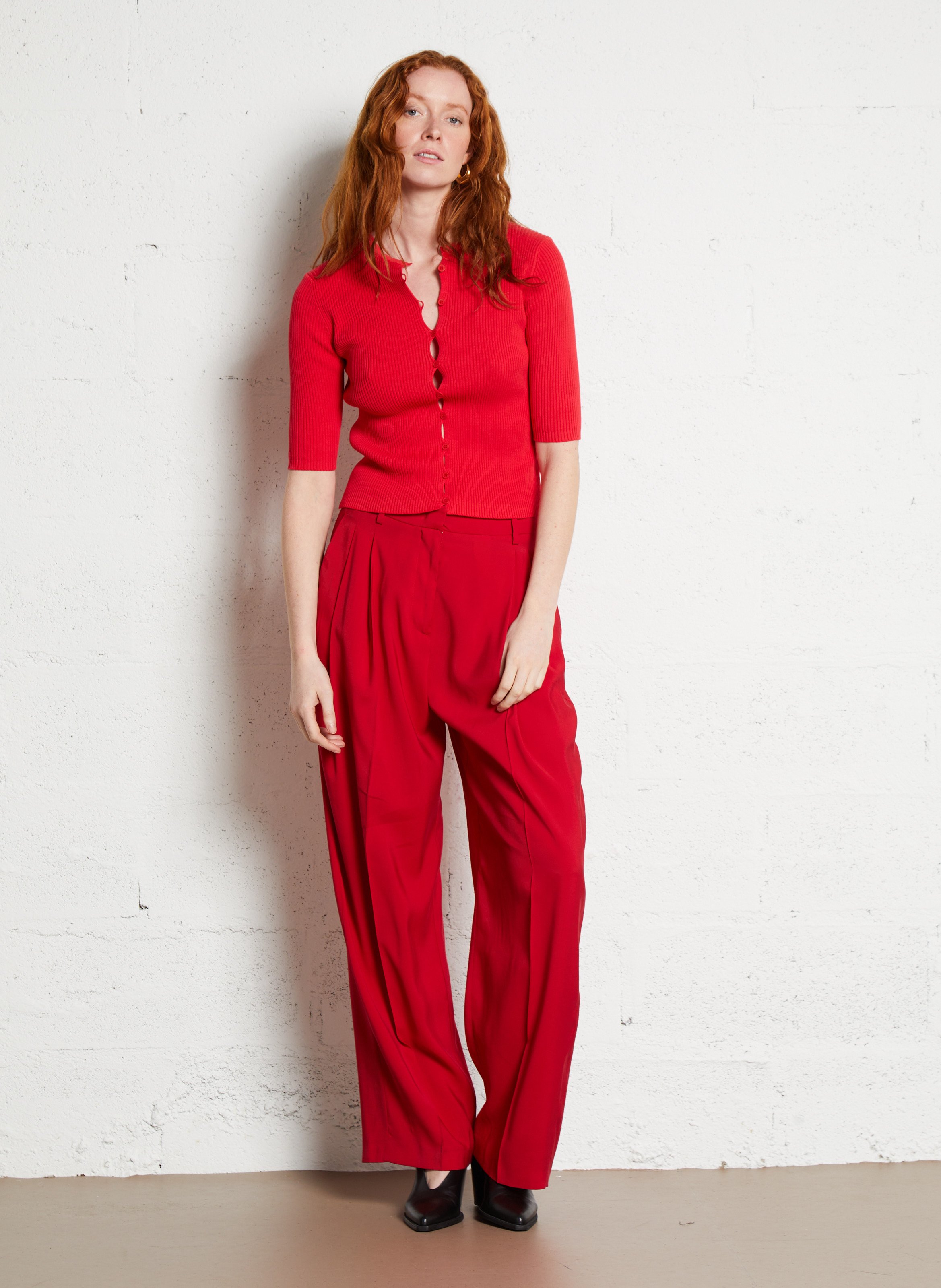 Gilet droit côtelé en coron ATTIC AND BARN Rouge