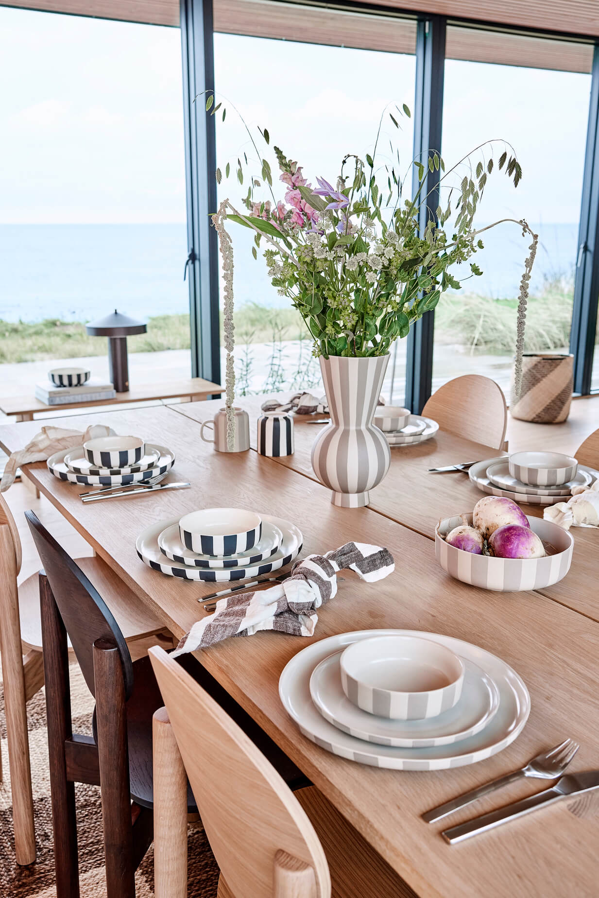 Stoneware plate OYOY LIVING DESIGN Black