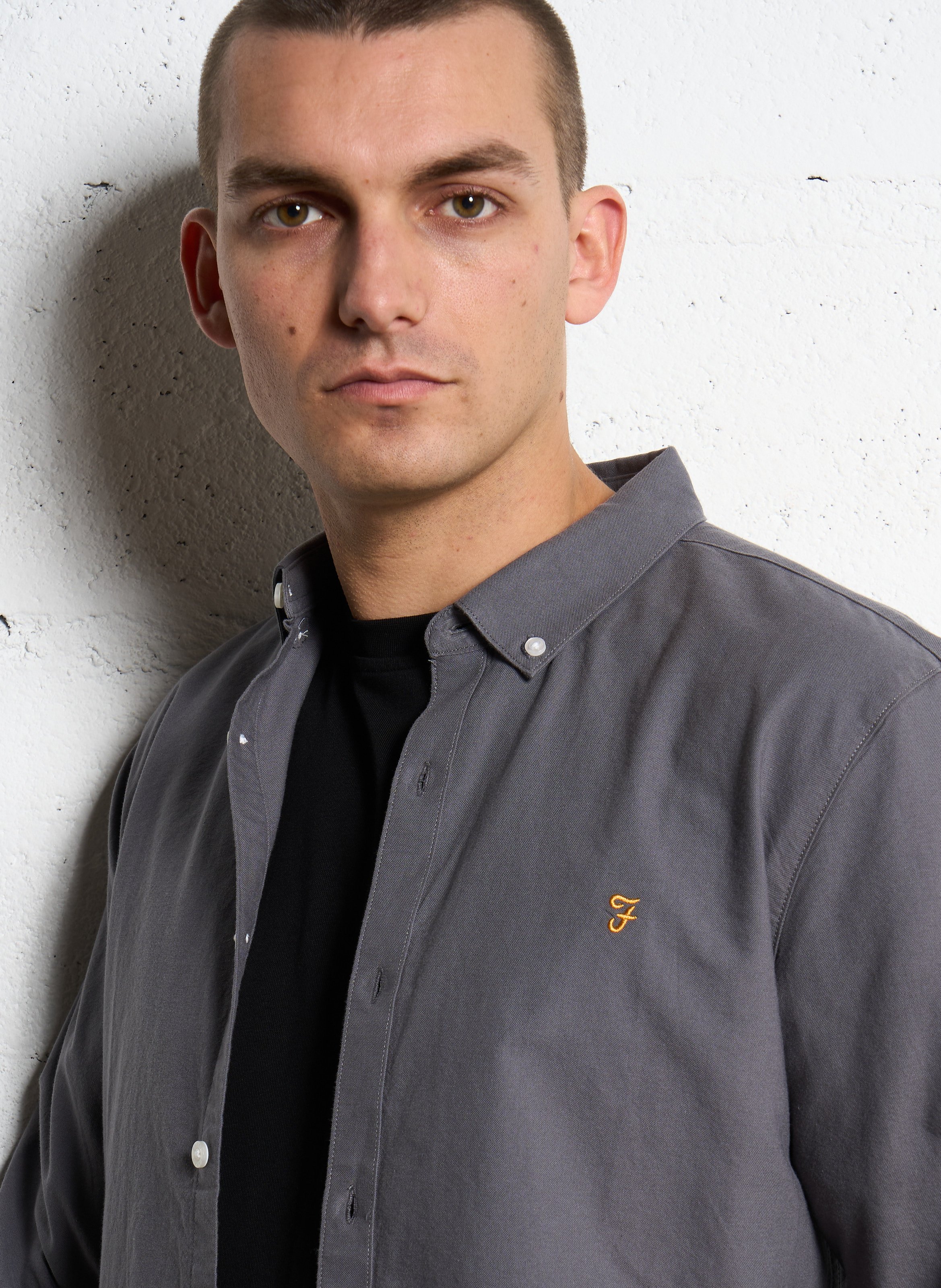 Chemise slim-fit en coton biologique FARAH Gris