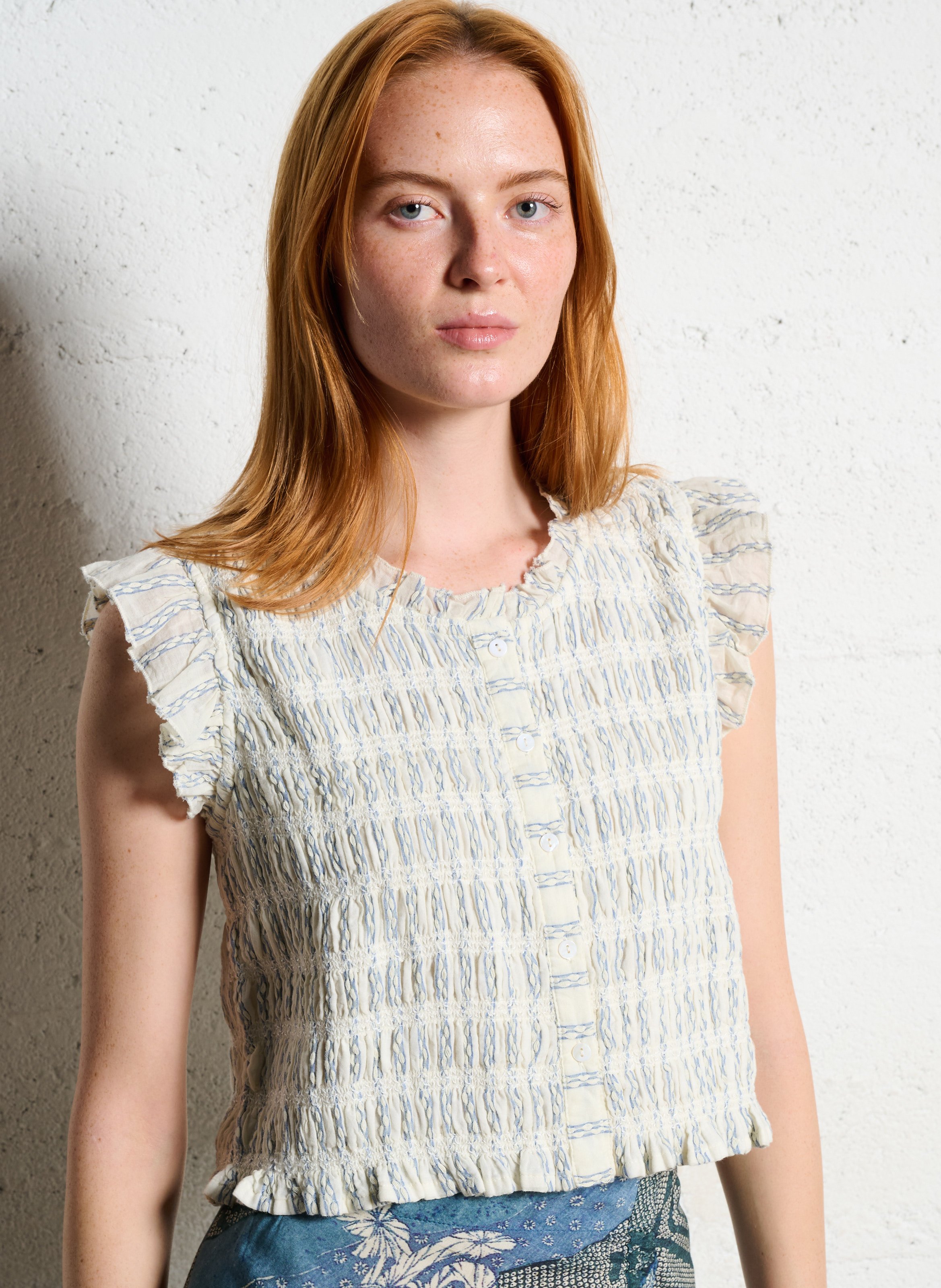 Top droit col rond en coton imprimé MAISON HOTEL Blanc