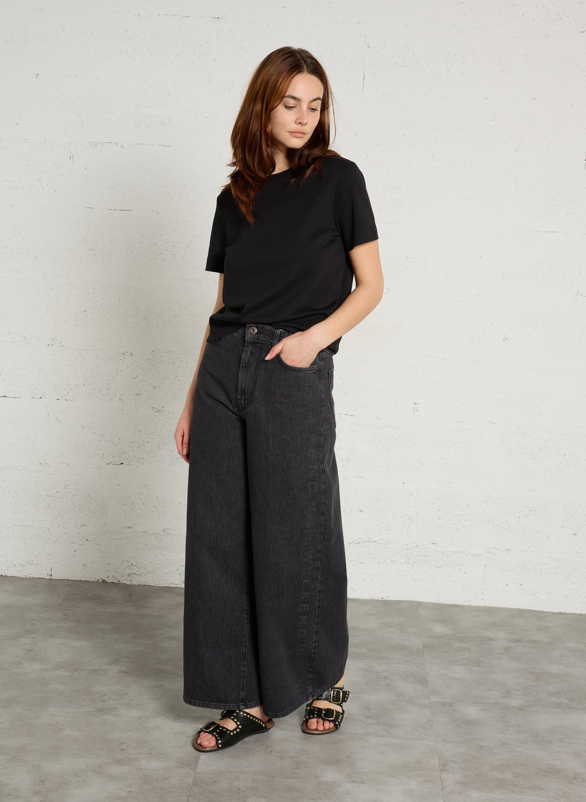 NE PAS REF, MAUVAISE SAISON ! MAISON 123 Black