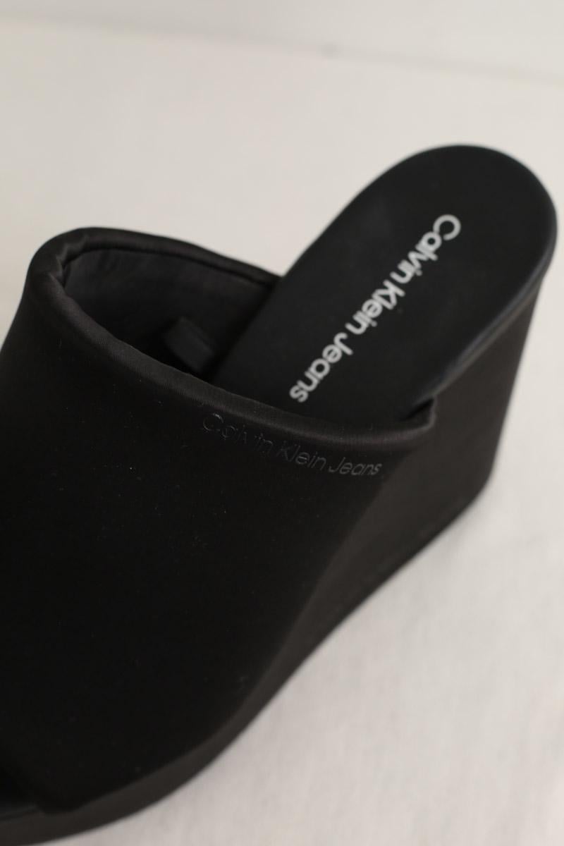 Mules CALVIN KLEIN - Seconde Main Black
