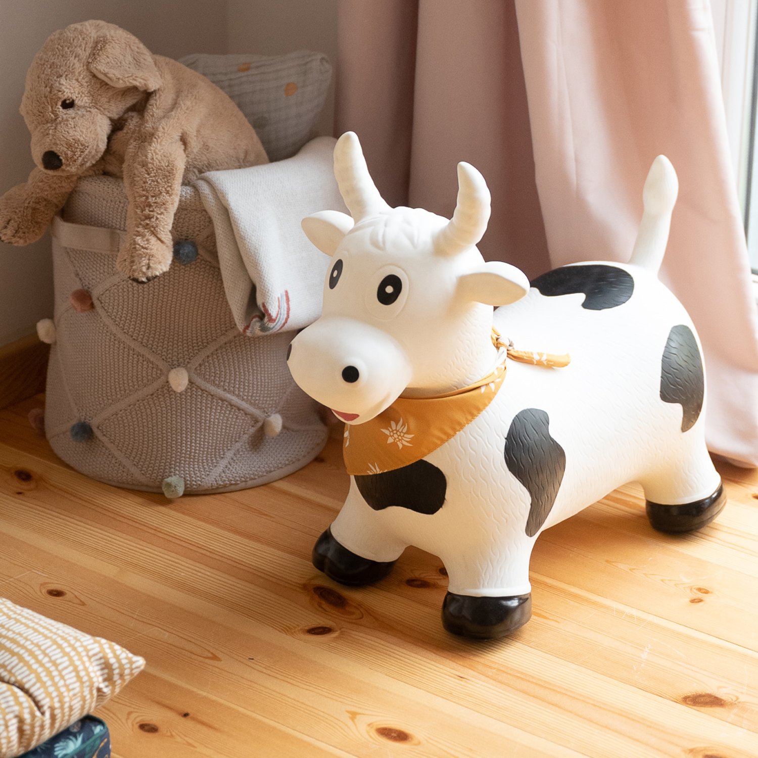 Inflatable sit-on cow KINDSGUT White