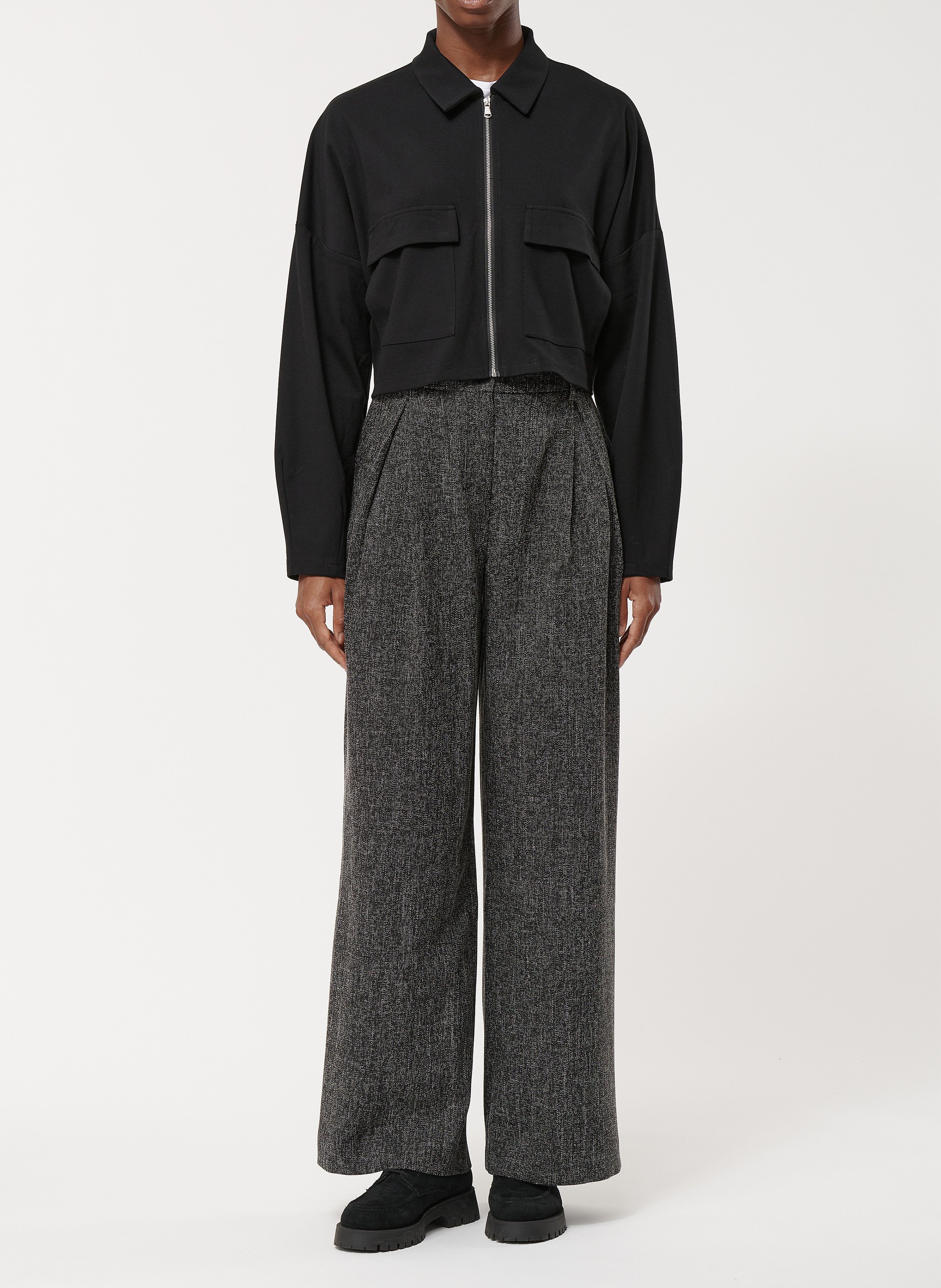 Veste courte droite zippée unie  HUMILITY Noir