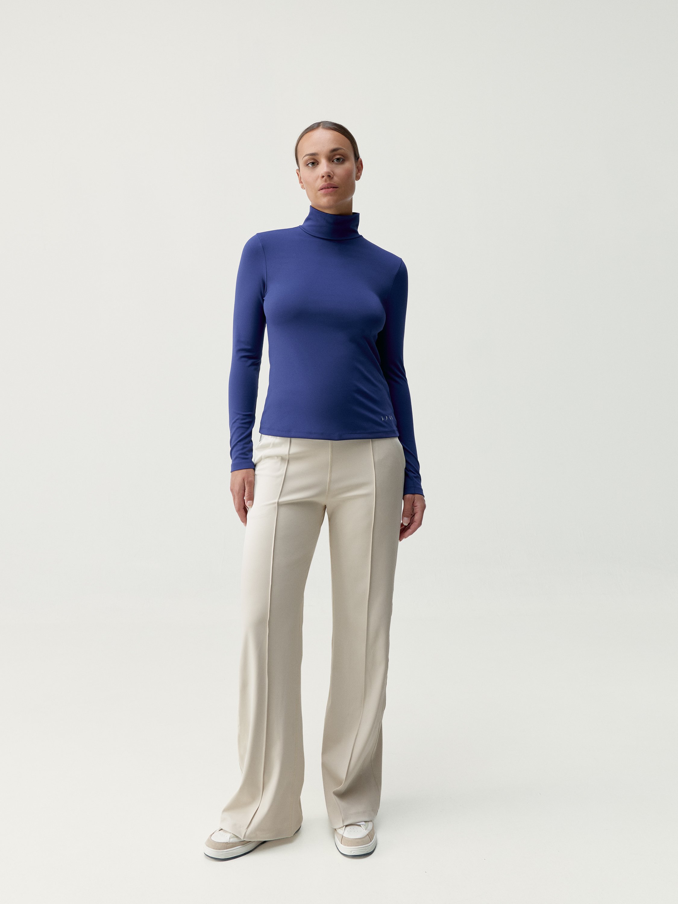 Long-sleeve performance sports t-shirt BORN LIVING YOGA Blue