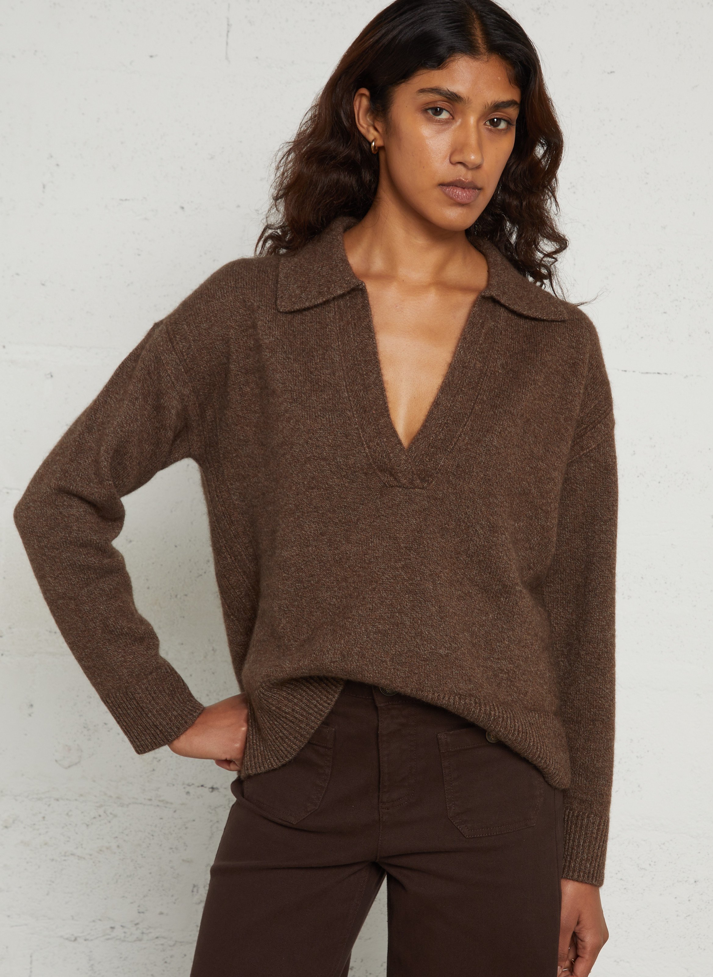 Straight v-neck wool sweater MAISON 123