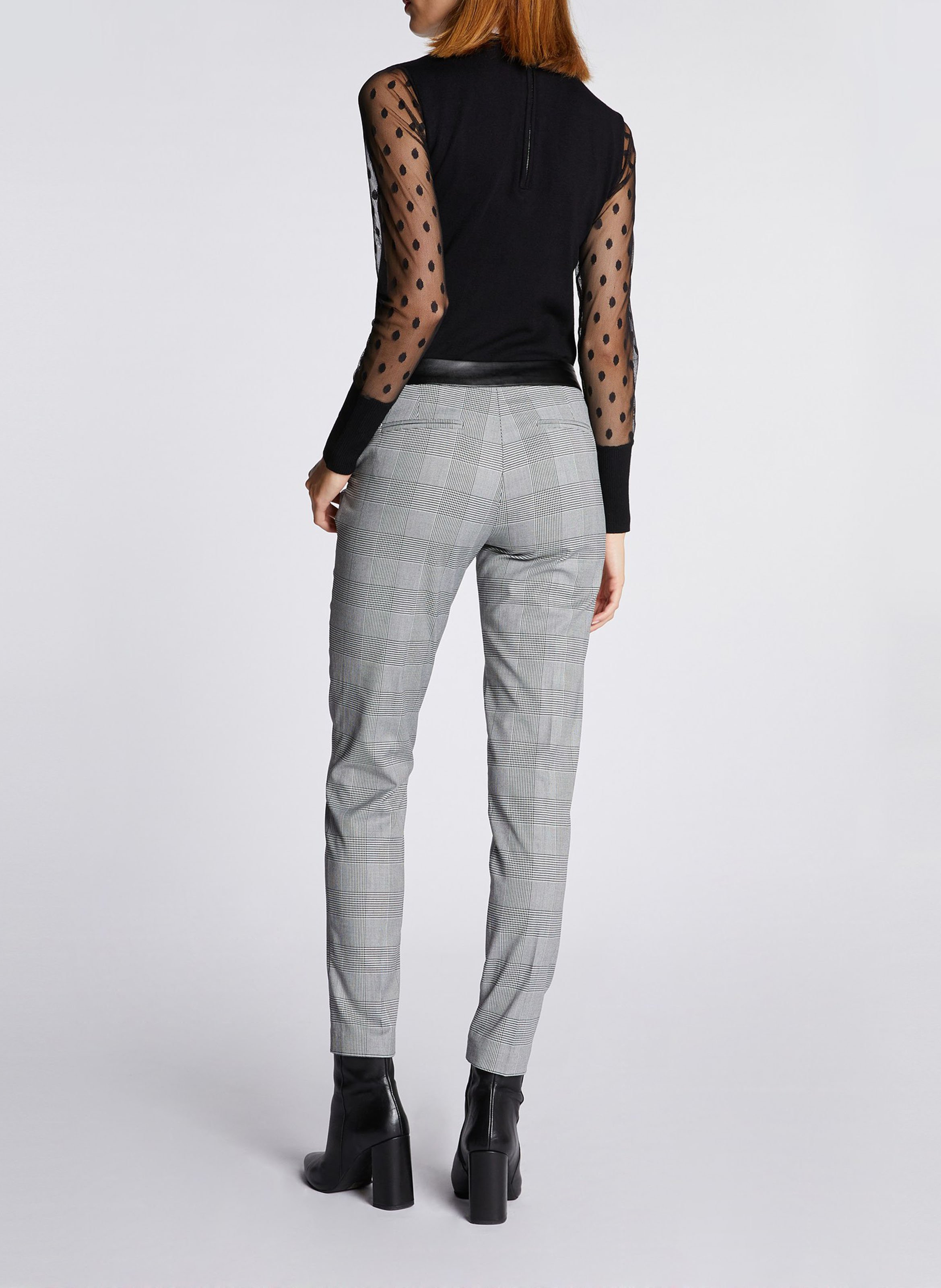 Top met opstaande kraag en plumetismouwen MORGAN Zwart