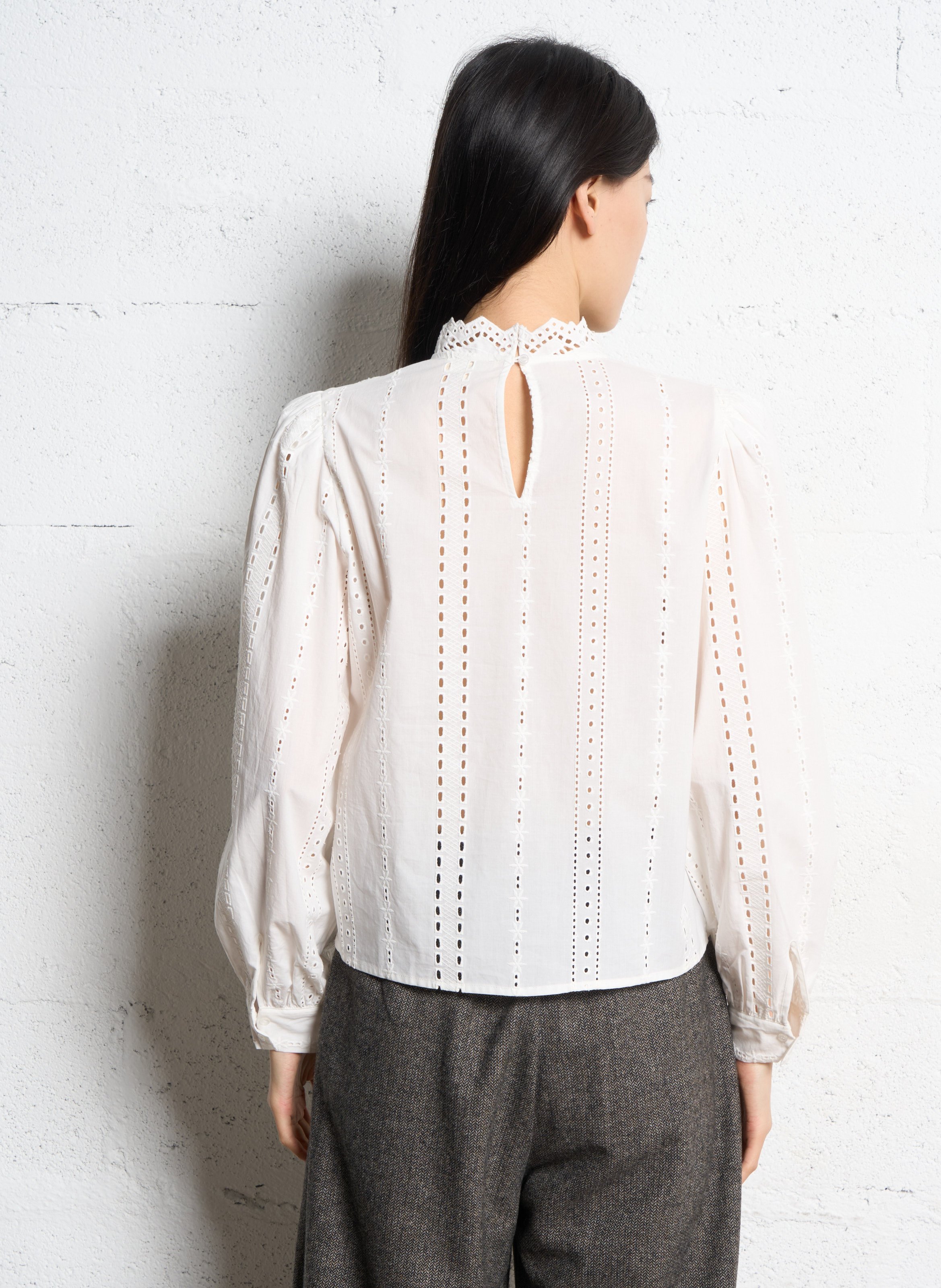 Blouse col victorien en coton bio SUNCOO Blanc