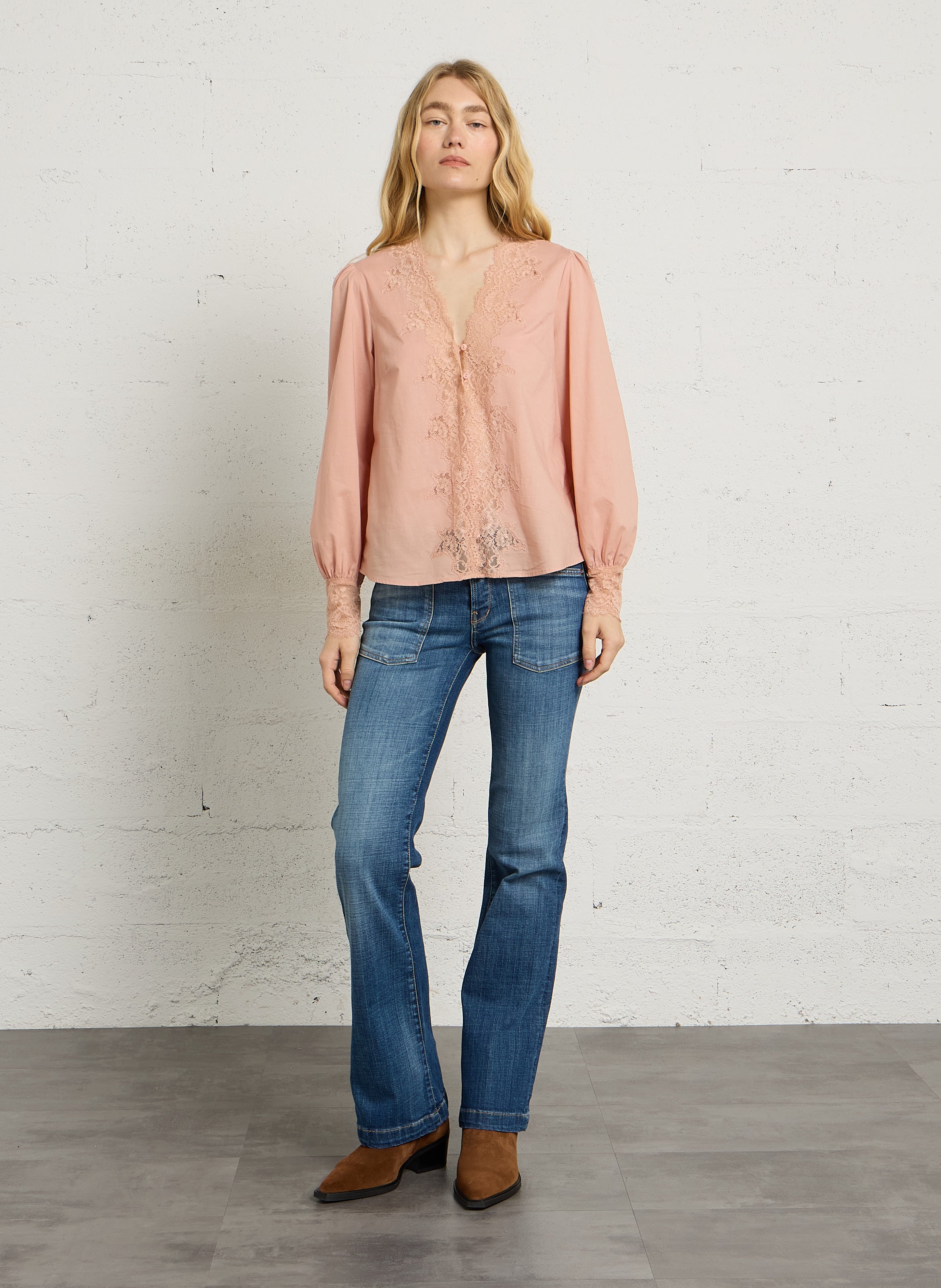 Bluse mit V-Ausschnitt und geradem Schnitt aus Spitze PETITE MENDIGOTE Rosa
