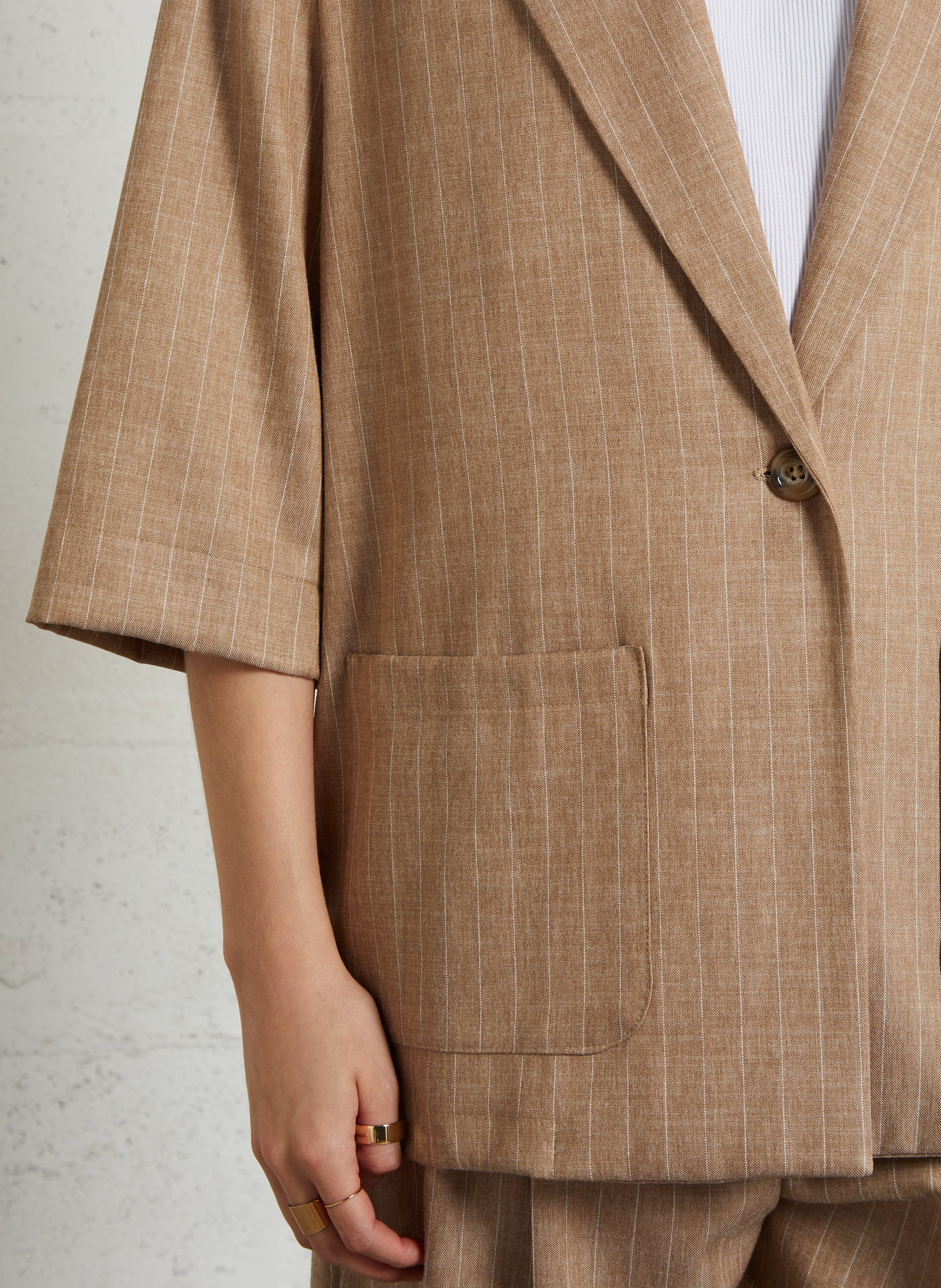 Gerade geschnittener Blazer mit Reverskragen in Streifenmuster PLEASE Beige