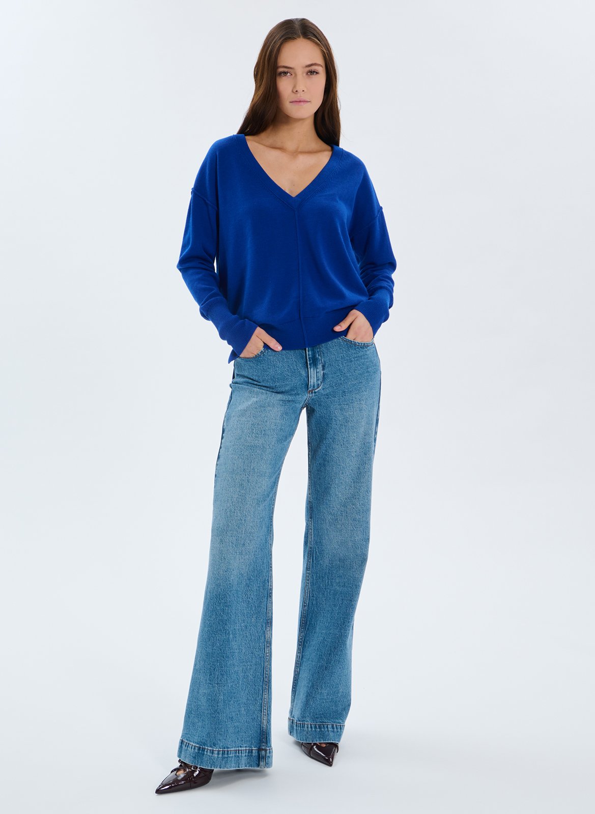 Pull droit col V uni ZAPA Bleu