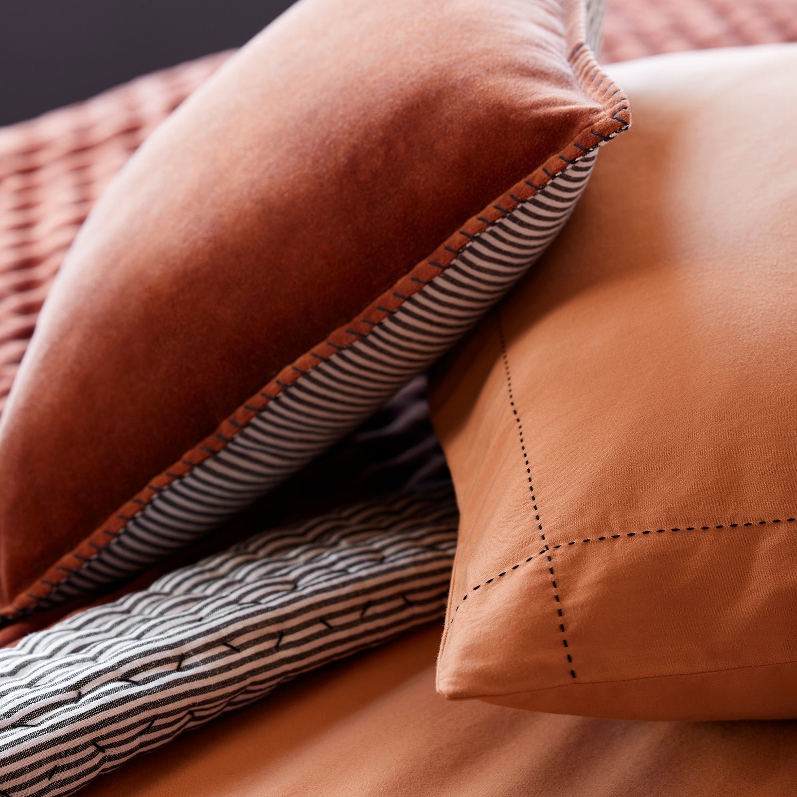 Set of 2 cotton pillowcases MADURA