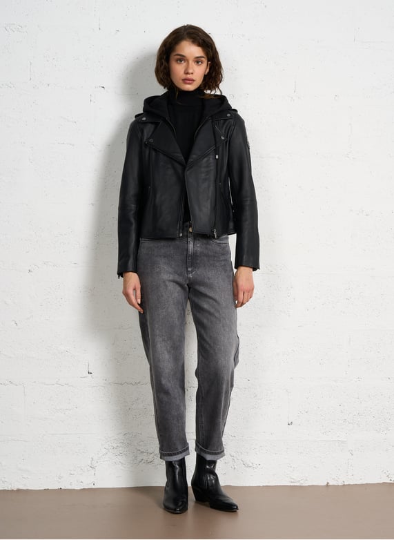 Un sweat à capuche à porter avec une veste en cuir noire (13 tenues et looks) | France Un sweat à capuche à porter avec une veste en cuir noire (13 tenues et looks) | France
