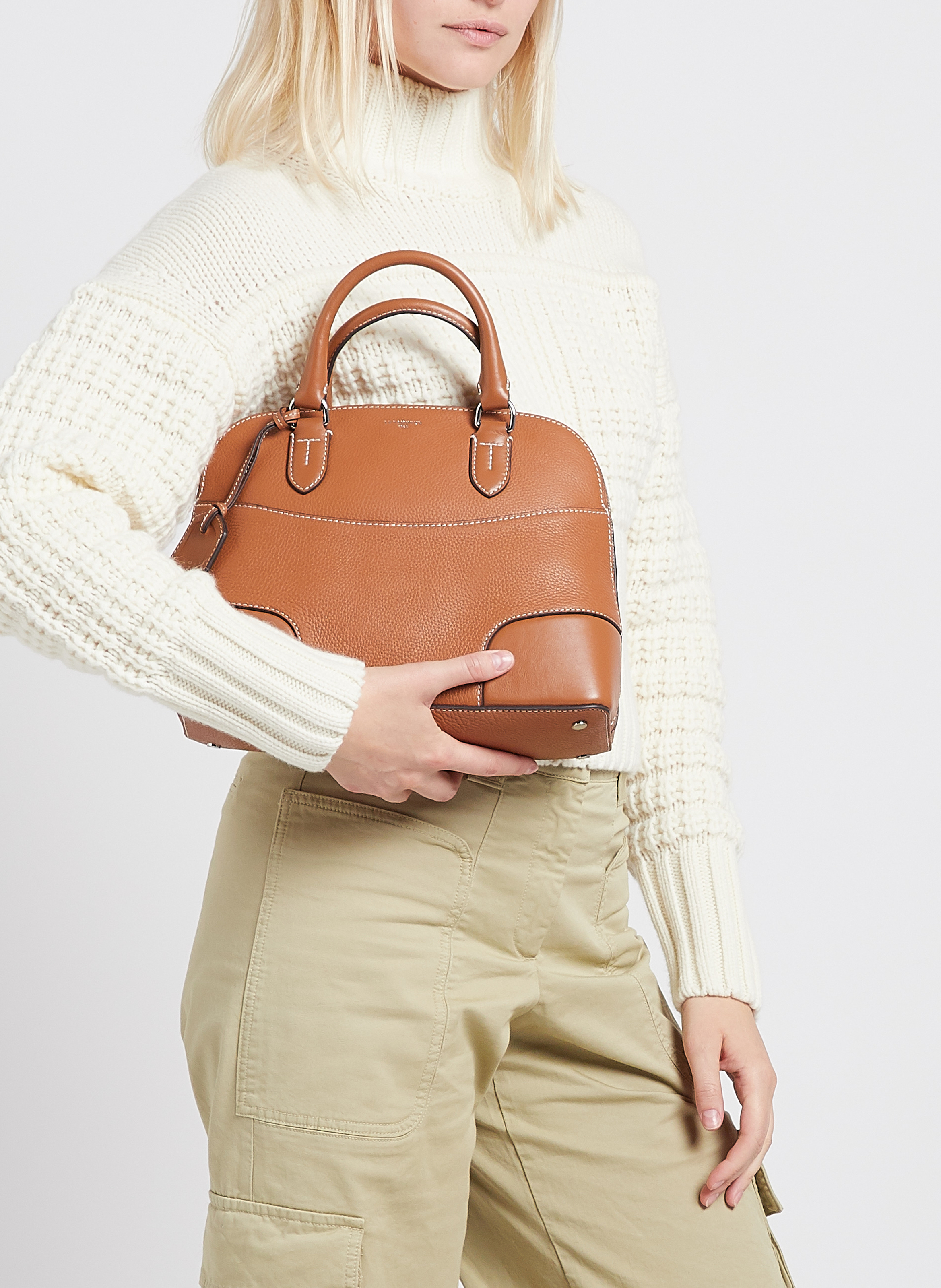 Bugatti-Tasche aus genarbtem Leder LE TANNEUR Braun