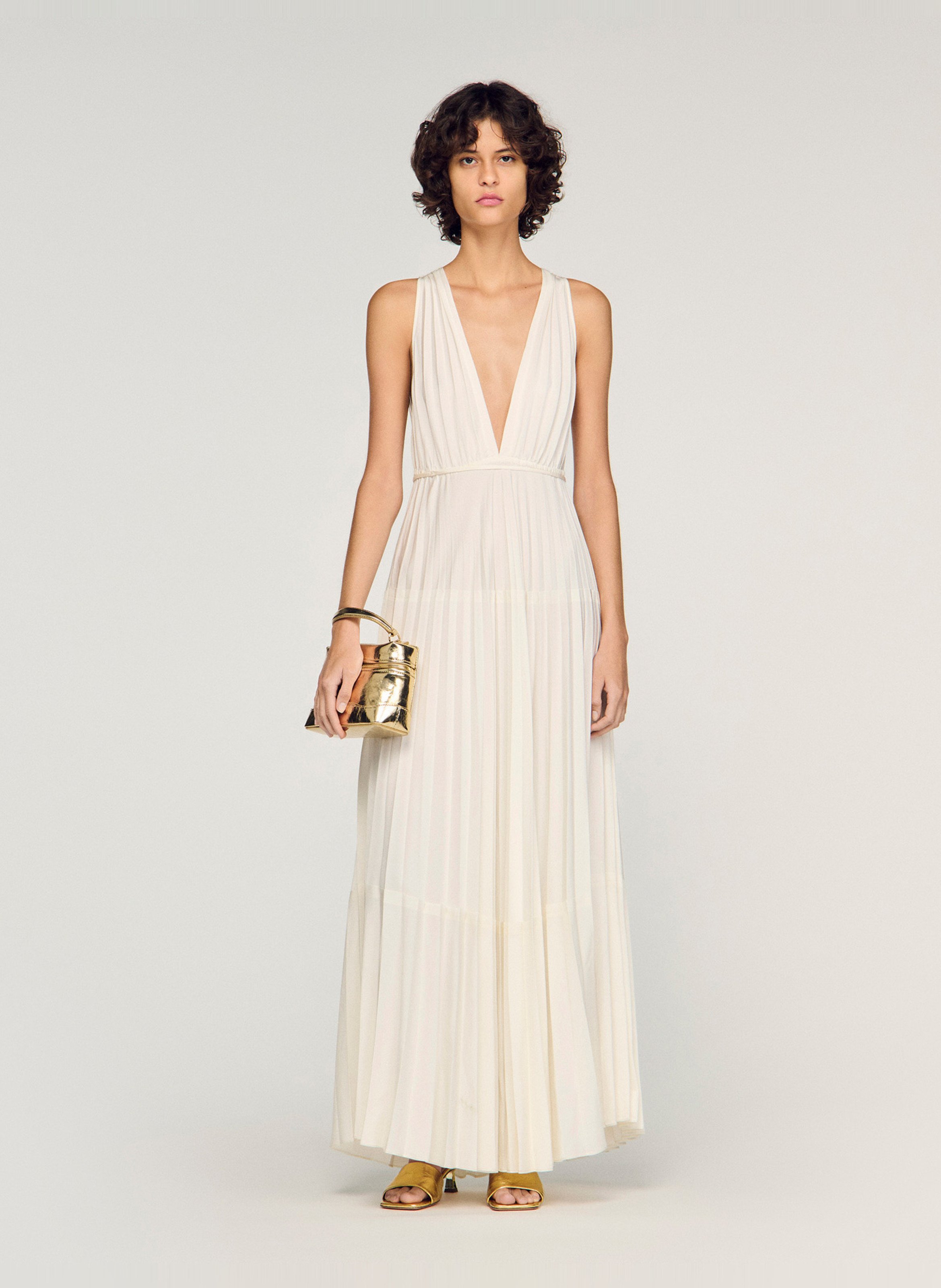 Robe longue décolleté V SANDRO Beige