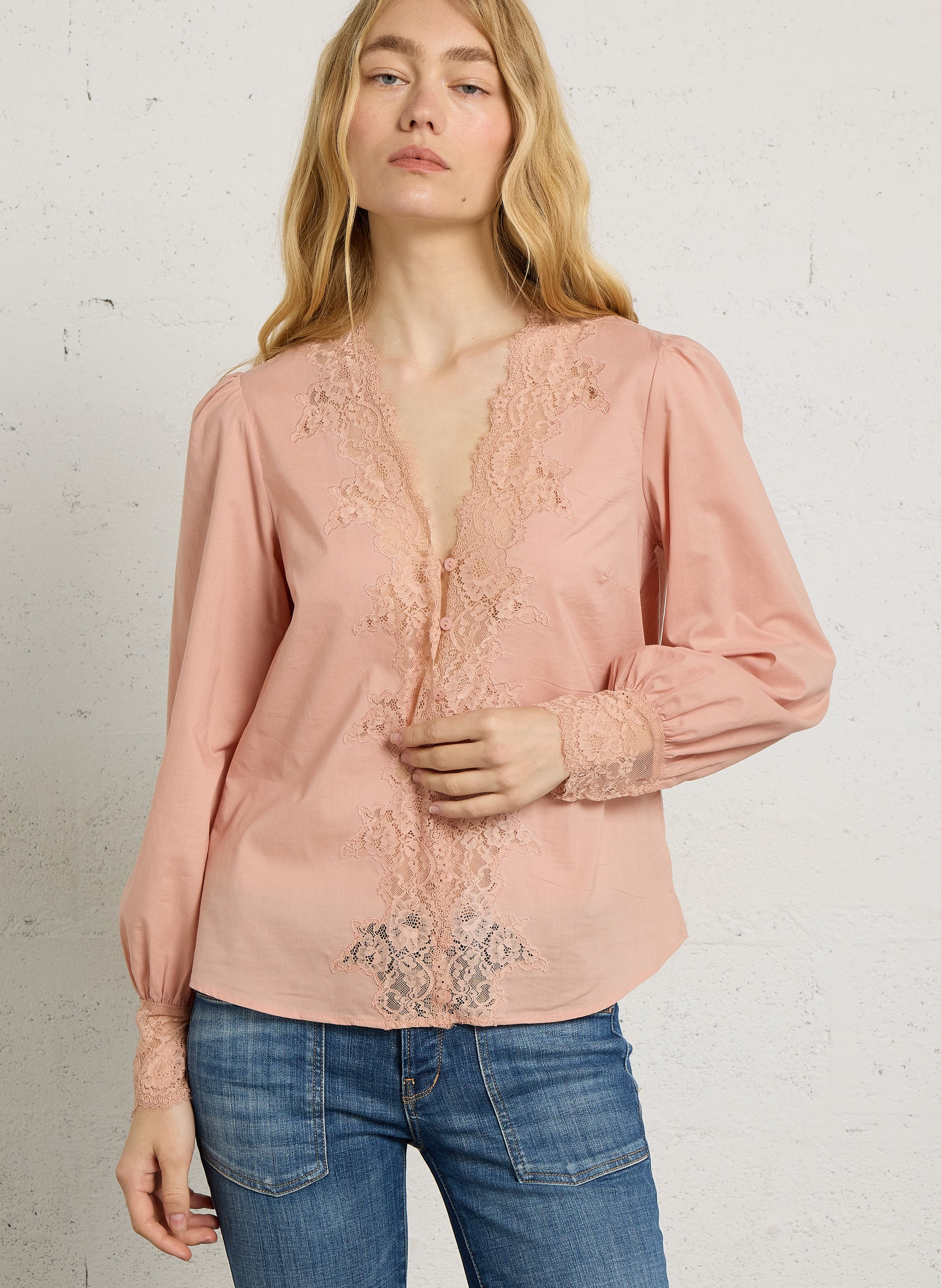 Bluse mit V-Ausschnitt und geradem Schnitt aus Spitze PETITE MENDIGOTE
