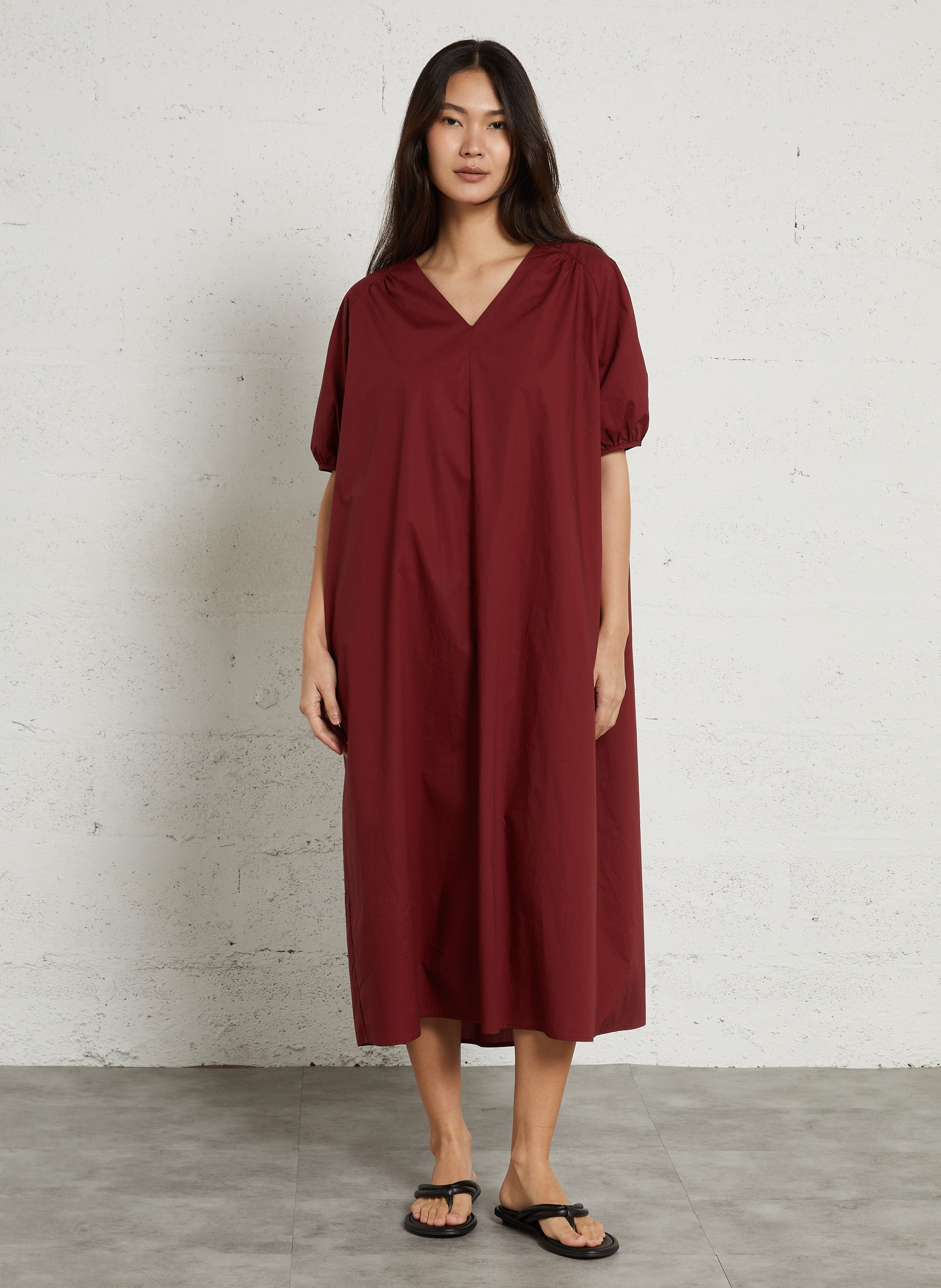 Ruimvallende, katoenen jurk met V-hals JC SOPHIE Roze