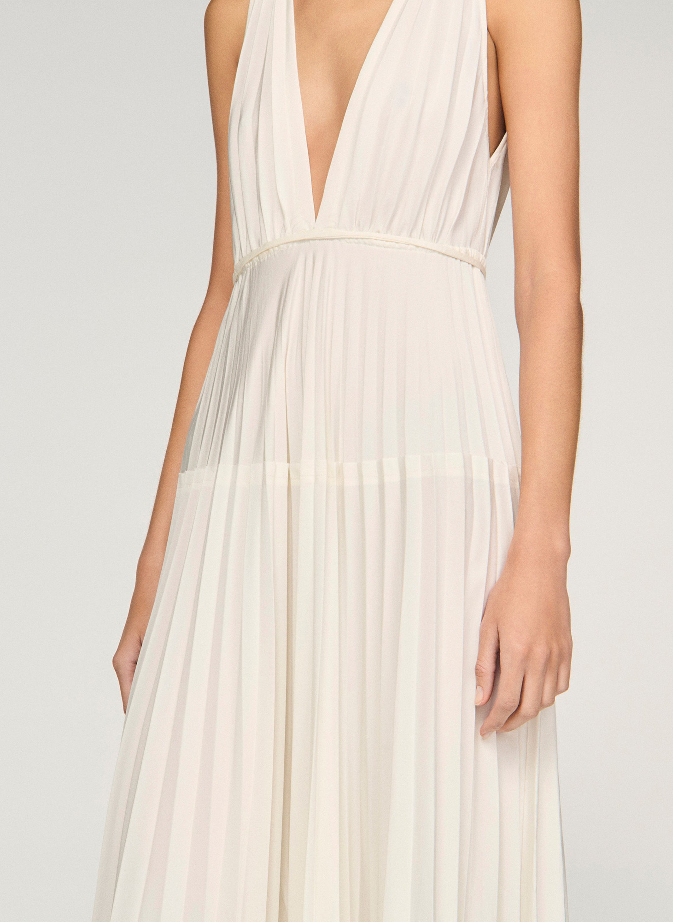 Robe longue décolleté V SANDRO Beige