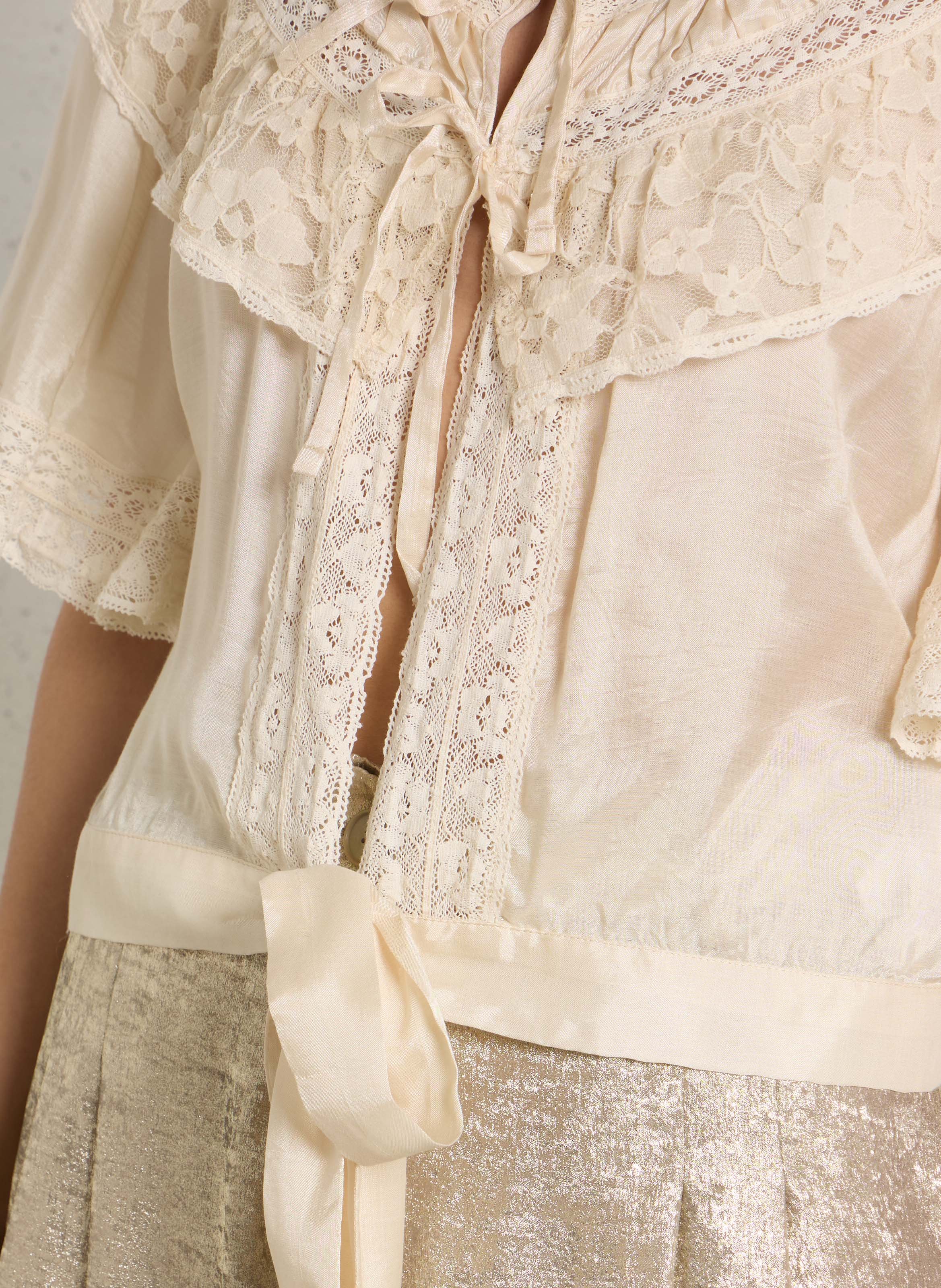 Loose lace top THE NEW SOCIETY White