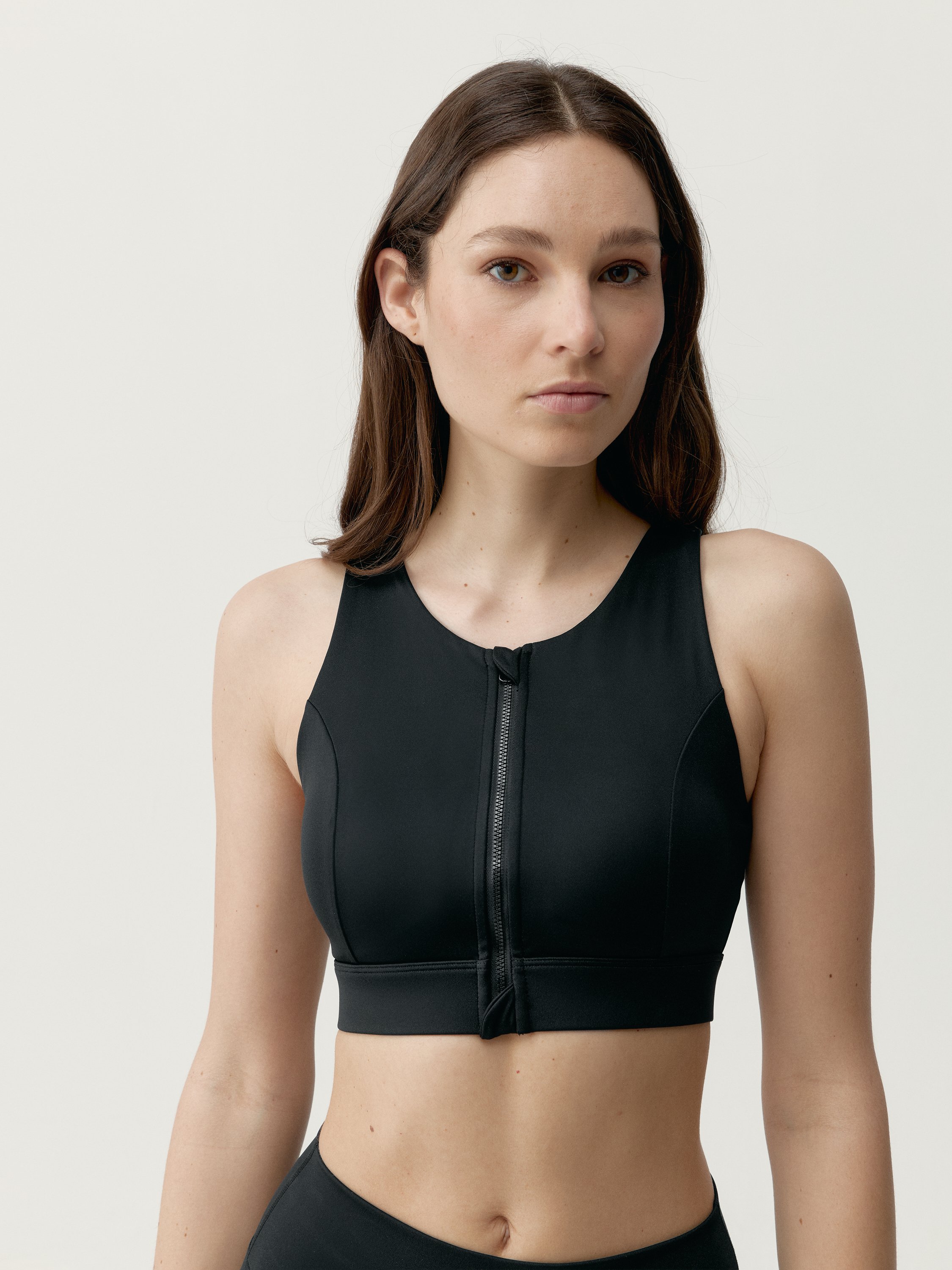 High-support sports bra with zip closure BORN Black