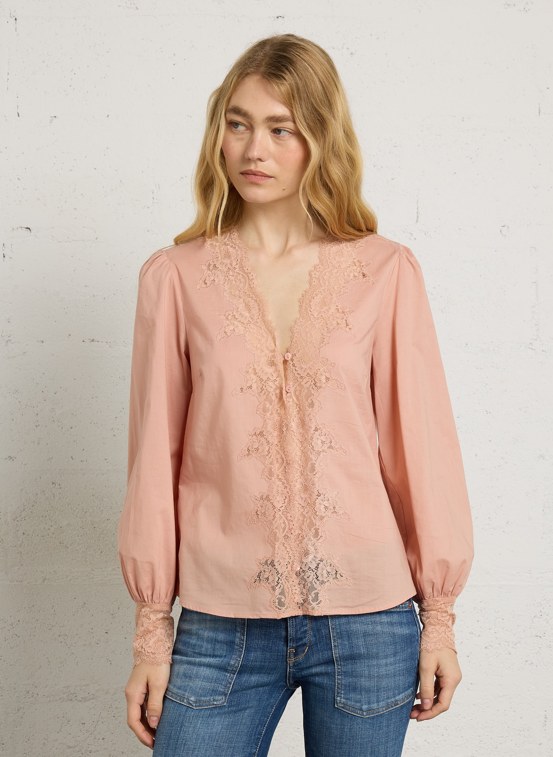 Bluse mit V-Ausschnitt und geradem Schnitt aus Spitze PETITE MENDIGOTE Rosa