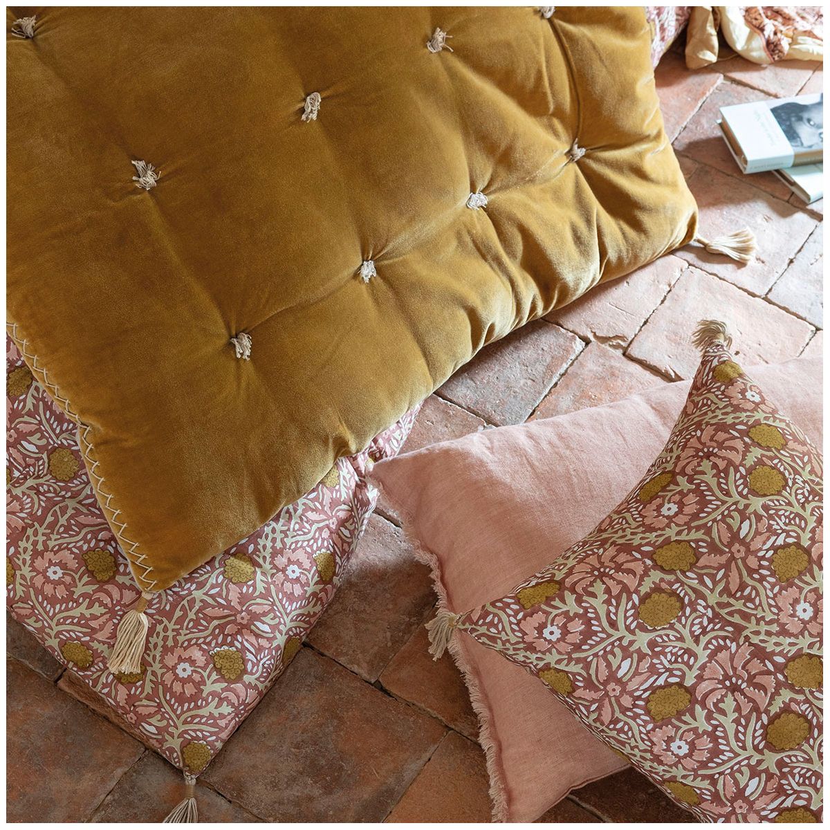 Futon safran en velours de coton BLANC D'IVOIRE Jaune