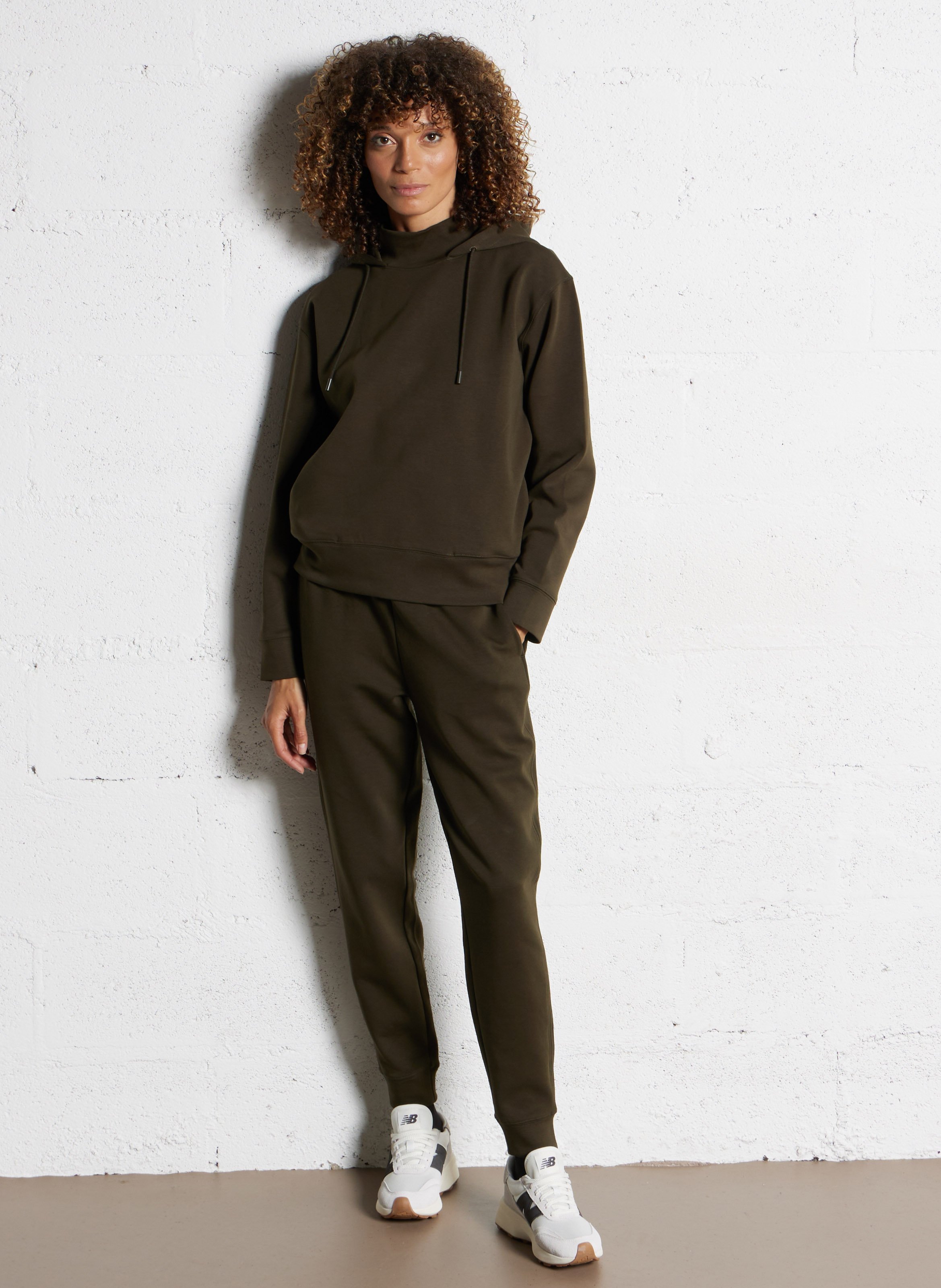 Gerade geschnittene Jogginghose aus Baumwoll-Mix MAISON 123 Khaki