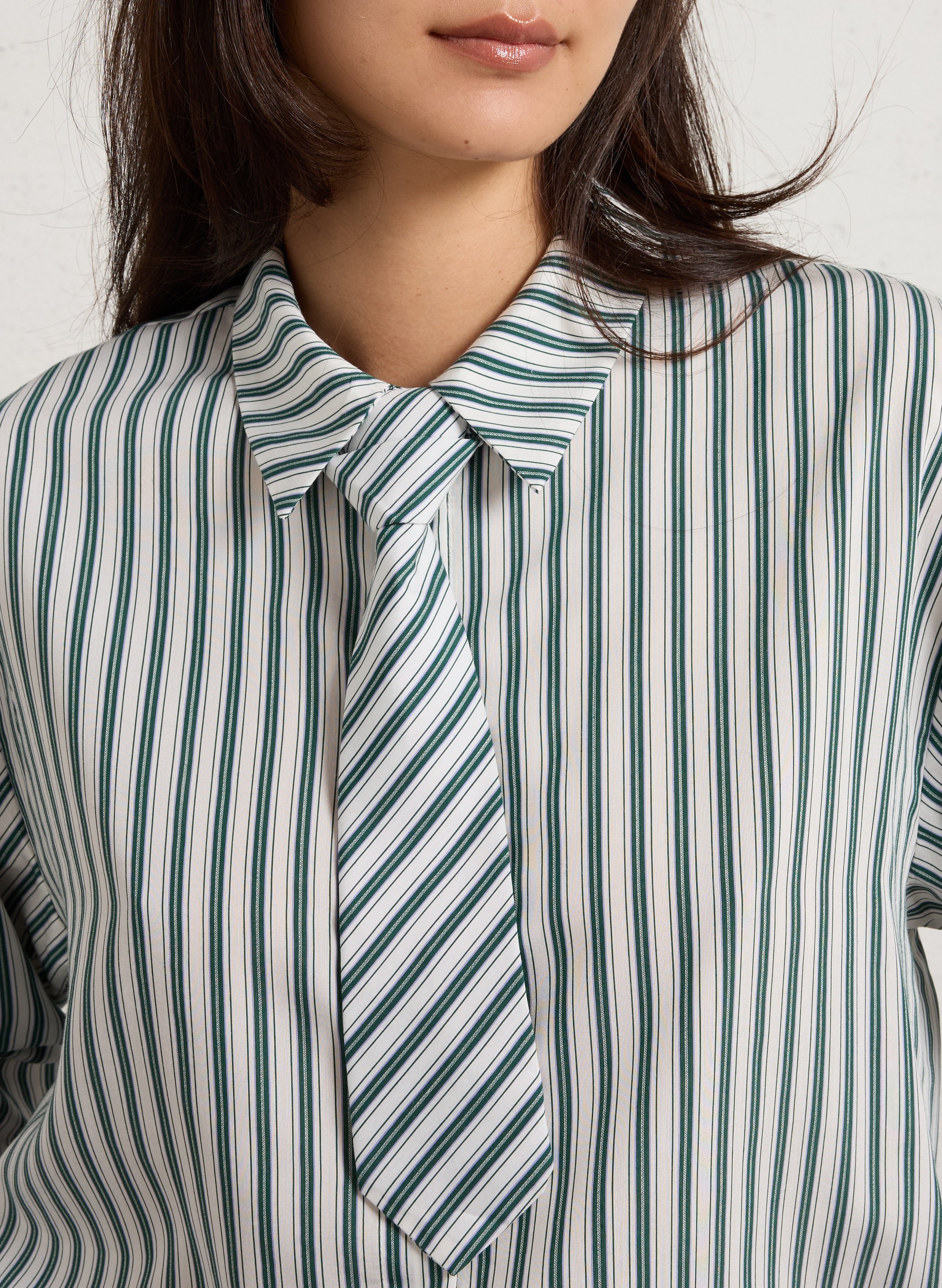Oversized shirt with classic collar SUNCOO Green